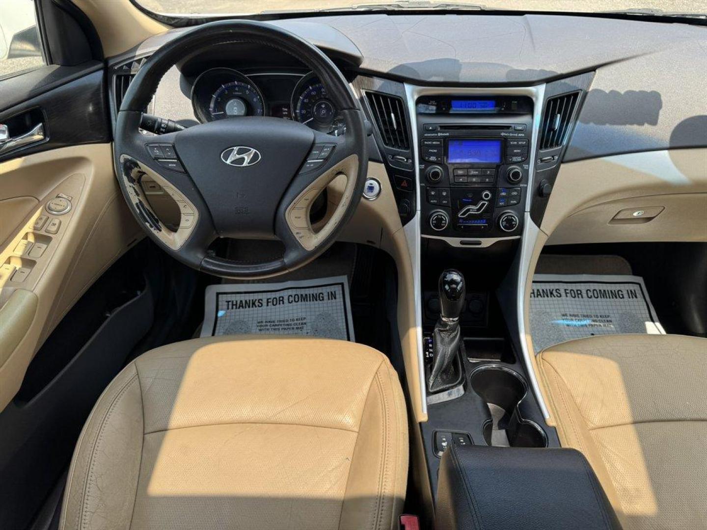 2013 White /Tan Hyundai Sonata Limited Auto (5NPEC4AC3DH) with an 2.4l I-4 DI Dohc 2.4l engine, Automatic transmission, located at 745 East Steele Rd., West Columbia, SC, 29170, (803) 755-9148, 33.927212, -81.148483 - Special Internet Price! 2013 Hyundai Sonata - Photo#6