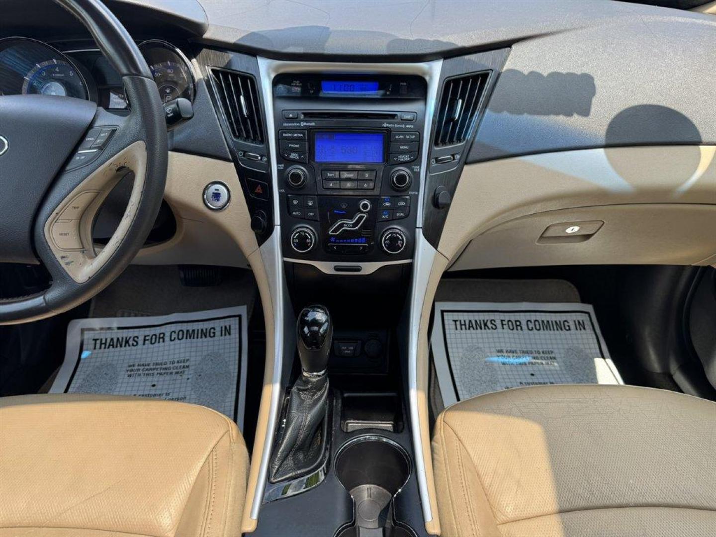 2013 White /Tan Hyundai Sonata Limited Auto (5NPEC4AC3DH) with an 2.4l I-4 DI Dohc 2.4l engine, Automatic transmission, located at 745 East Steele Rd., West Columbia, SC, 29170, (803) 755-9148, 33.927212, -81.148483 - Special Internet Price! 2013 Hyundai Sonata - Photo#11