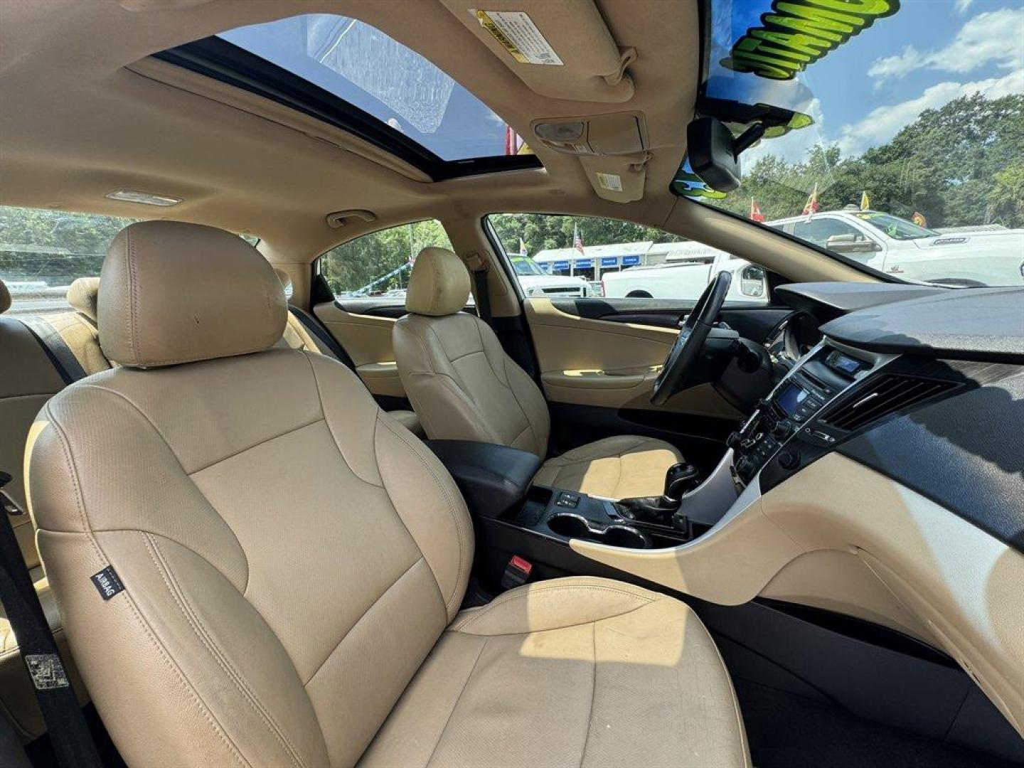 2013 White /Tan Hyundai Sonata Limited Auto (5NPEC4AC3DH) with an 2.4l I-4 DI Dohc 2.4l engine, Automatic transmission, located at 745 East Steele Rd., West Columbia, SC, 29170, (803) 755-9148, 33.927212, -81.148483 - Special Internet Price! 2013 Hyundai Sonata - Photo#28