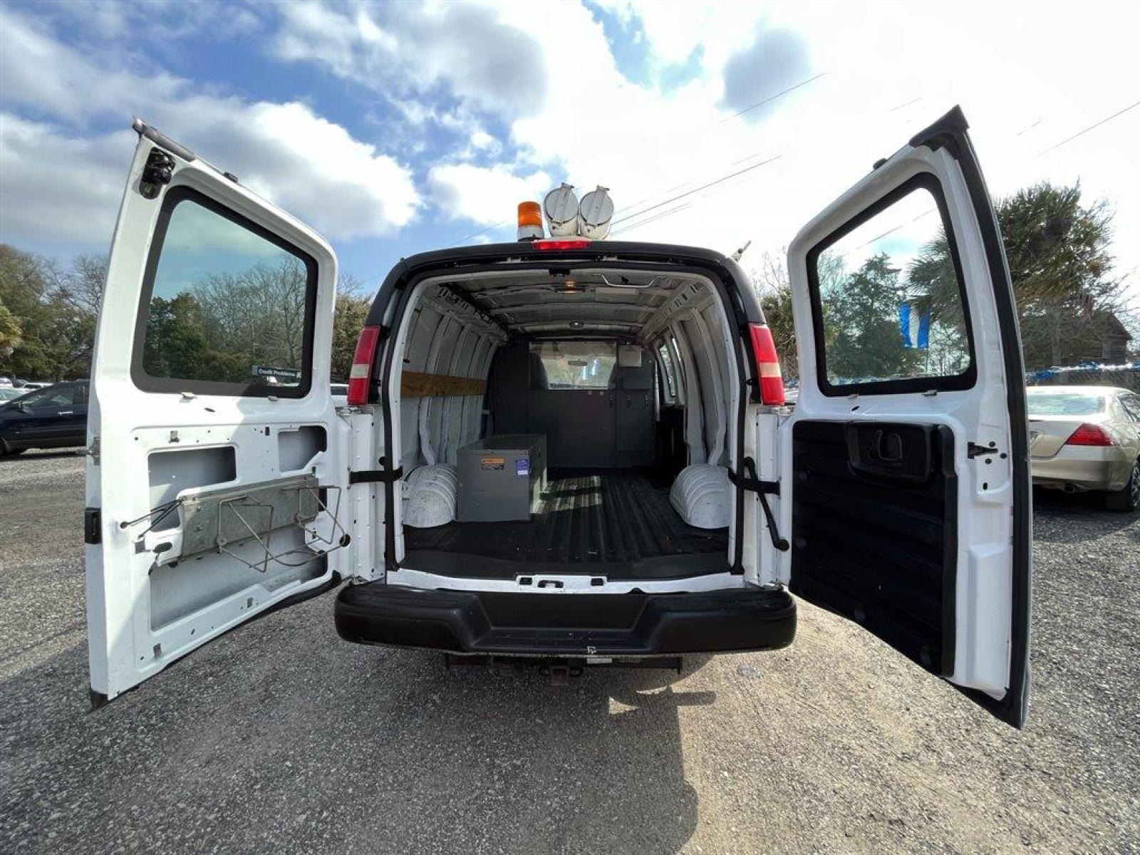 2011 White /Tan Chevrolet G2500 Vans (1GCWGFCB6B1) with an 6.0l V8 SFI CNG/GAS 6.0l engine, Automatic transmission, located at 745 East Steele Rd., West Columbia, SC, 29170, (803) 755-9148, 33.927212, -81.148483 - Special Internet Price! 2011 Chevrolet G2500! Ran by CNG fuel also known as compressed natural gas. This is an eco-friendly alternative to gasoline. - Photo #18