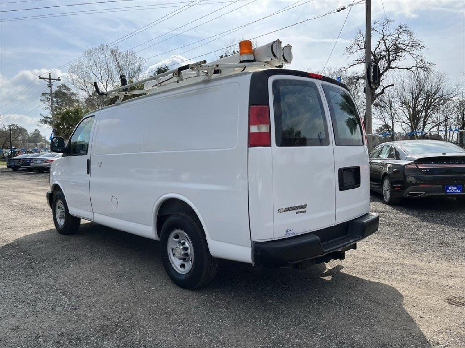 2011 White /Tan Chevrolet G2500 Vans (1GCWGFCB6B1) with an 6.0l V8 SFI CNG/GAS 6.0l engine, Automatic transmission, located at 745 East Steele Rd., West Columbia, SC, 29170, (803) 755-9148, 33.927212, -81.148483 - Special Internet Price! 2011 Chevrolet G2500! Ran by CNG fuel also known as compressed natural gas. This is an eco-friendly alternative to gasoline. - Photo #1