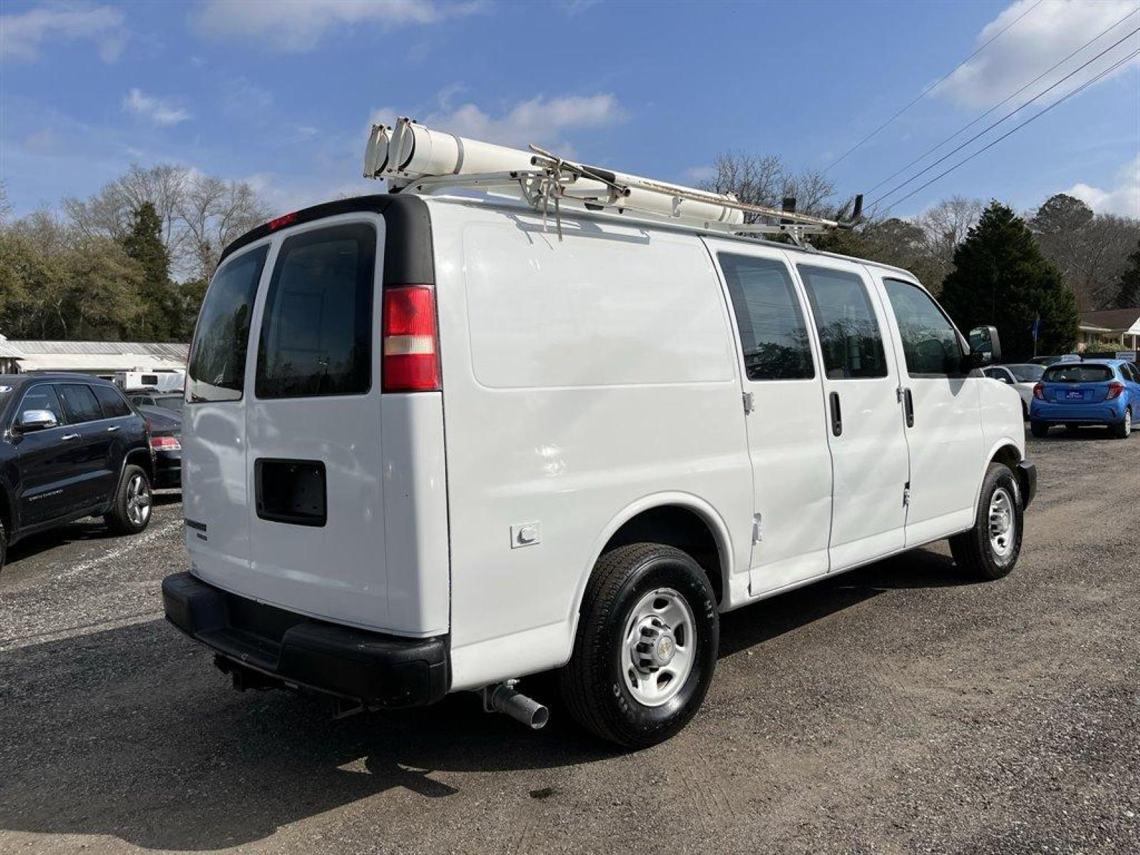 2011 White /Tan Chevrolet G2500 Vans (1GCWGFCB6B1) with an 6.0l V8 SFI CNG/GAS 6.0l engine, Automatic transmission, located at 745 East Steele Rd., West Columbia, SC, 29170, (803) 755-9148, 33.927212, -81.148483 - Special Internet Price! 2011 Chevrolet G2500! Ran by CNG fuel also known as compressed natural gas. This is an eco-friendly alternative to gasoline. - Photo #3