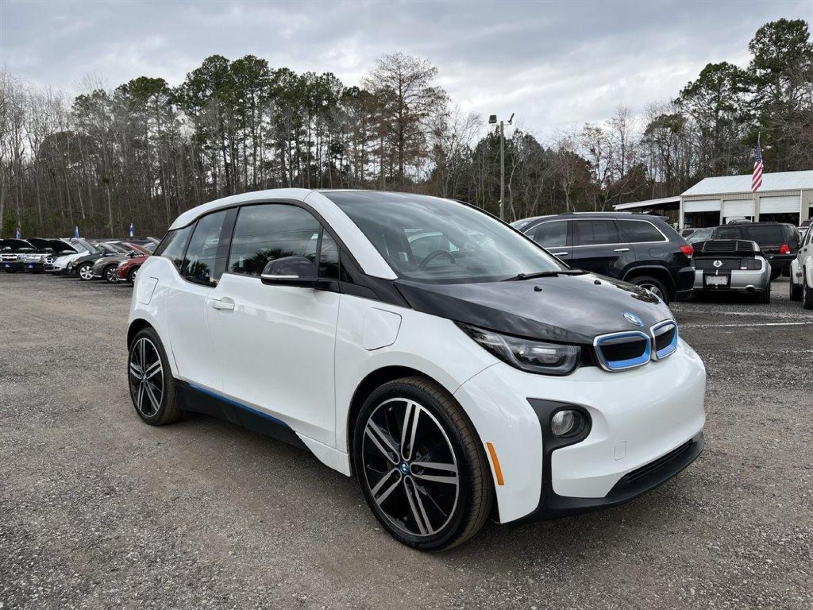 2015 White /Brown BMW i3 Base w/Range Extender (WBY1Z4C58FV) with an 22kw Elect 22kw engine, Automatic transmission, located at 745 East Steele Rd., West Columbia, SC, 29170, (803) 755-9148, 33.927212, -81.148483 - Special Internet Price! The 2015 BMI i3 with 22-kilowatt lithium-ion battery and produces 170 horsepower. The vehicle has a range of approximately 80 miles on a single charge. Advanced technology such as a navigation system, backup camera, Bluetooth, leather seats, plus more! - Photo #4