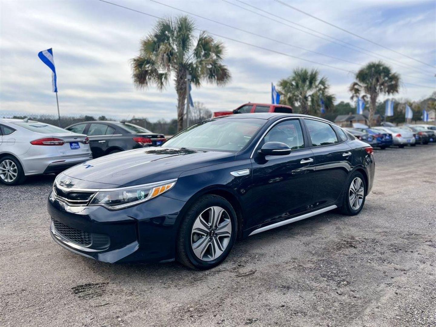 2017 Black /Black Kia Optima (KNAGU4LE0H5) with an 2.0l I-4 DI Dohc Hybrid 2 engine, Automatic transmission, located at 745 East Steele Rd., West Columbia, SC, 29170, (803) 755-9148, 33.927212, -81.148483 - Special Internet Price! 2017 Kia Optima Hybrid with Bluetooth, AM/FM/MP3/SiriusXM Premium Audio System, Backup Camera, Navigation, Cruise Control, Remote Keyless Entry, Black Leather Interior, Heated Front Seats, Dual Zone Front Automatic Air Conditioning, Plus More! - Photo#0