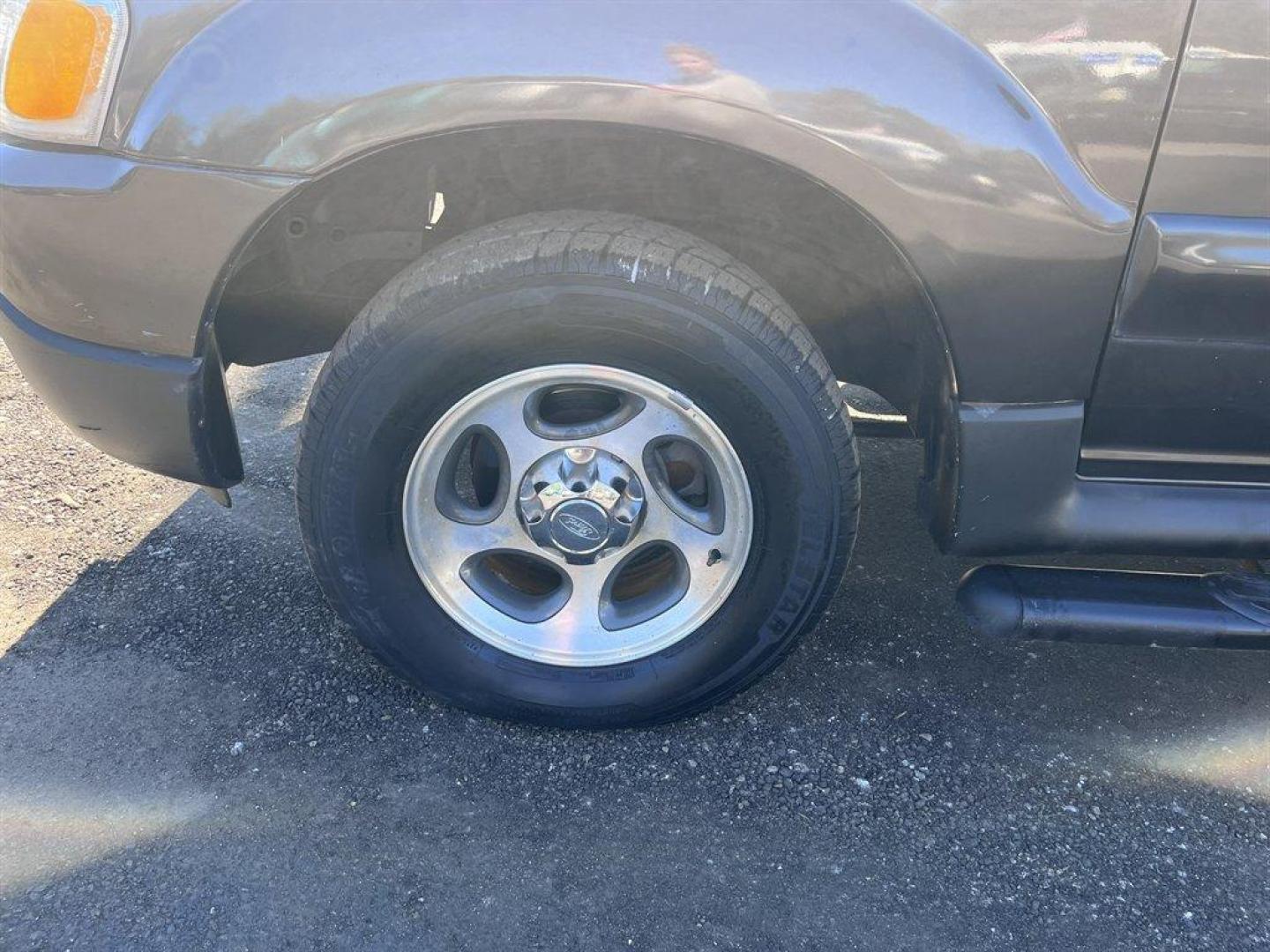 2005 Grey /Tan Ford Explorer Sport Trac (1FMZU67K65U) with an 4.0l V6 EFI Sohc 4.0l engine, Automatic transmission, located at 745 East Steele Rd., West Columbia, SC, 29170, (803) 755-9148, 33.927212, -81.148483 - Special Internet Price! 2005 Ford Explorer Sport Trac with AM/FM radio, Manual air conditioning, Leather interior, Powered windows, Powered door locks, Plus more! - Photo#28