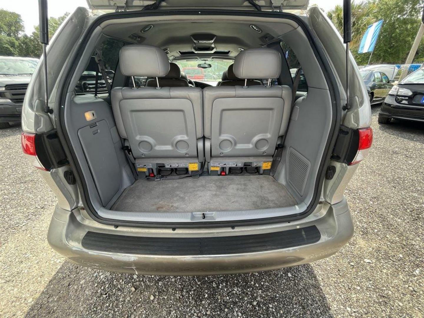 2002 Silver /Grey Toyota Sienna (4T3ZF13C82U) with an 3.0l V6 MPI Dohc 3.0l engine, Automatic transmission, located at 745 East Steele Rd., West Columbia, SC, 29170, (803) 755-9148, 33.927212, -81.148483 - Special Internet Price! BUY HERE, PAY HERE - $680 DOWN PAYMENT! 2002 Toyota Sienna With Leather Interior, 3rd Row Seating, Cruise Control, Sunroof, Dual sliding doors, Roof rack, JBL premium AM/FM stereo w/cassette/compact disc, 8 speakers, Plus More! - Photo#22