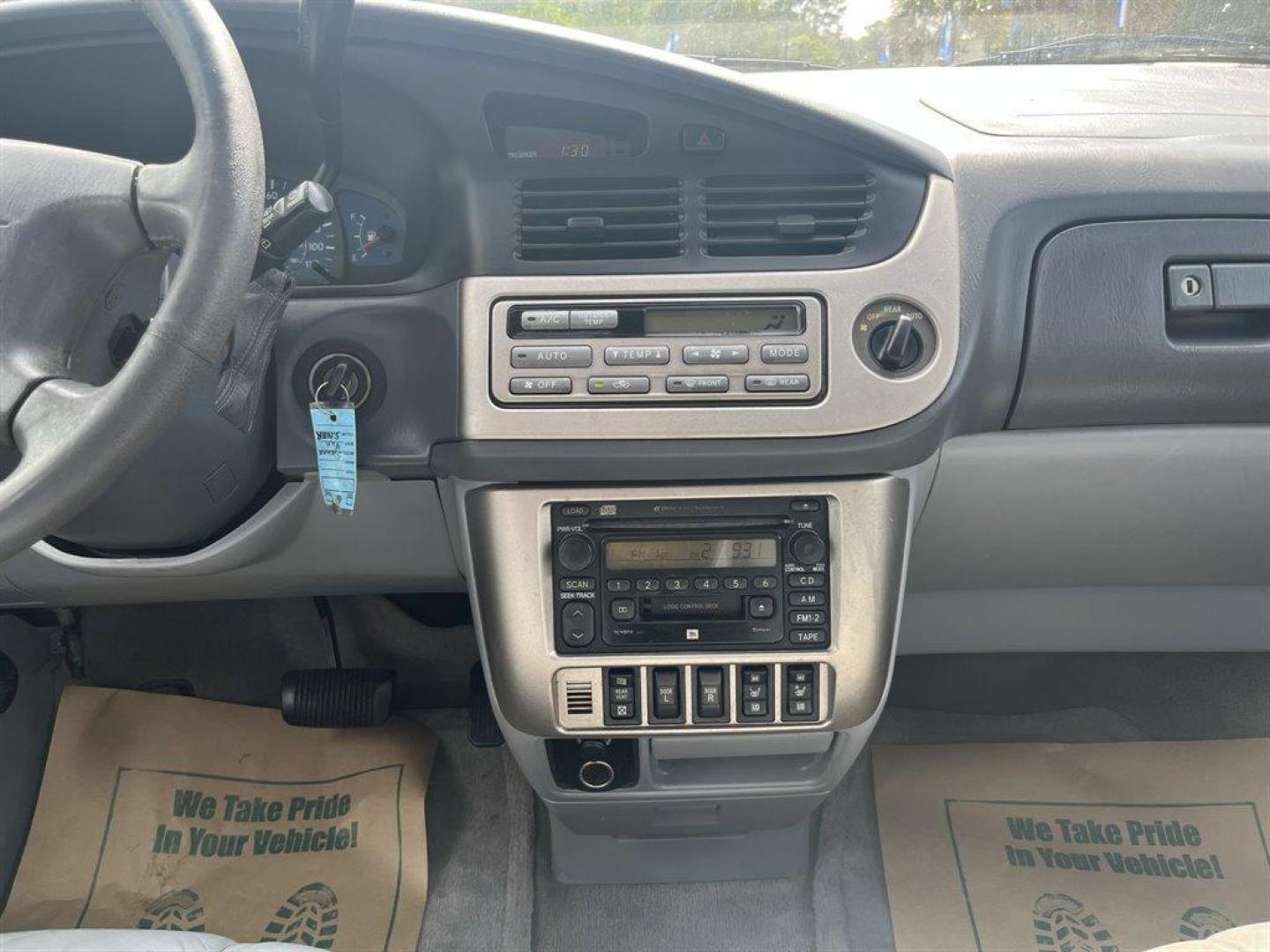 2002 Silver /Grey Toyota Sienna (4T3ZF13C82U) with an 3.0l V6 MPI Dohc 3.0l engine, Automatic transmission, located at 745 East Steele Rd., West Columbia, SC, 29170, (803) 755-9148, 33.927212, -81.148483 - Special Internet Price! BUY HERE, PAY HERE - $680 DOWN PAYMENT! 2002 Toyota Sienna With Leather Interior, 3rd Row Seating, Cruise Control, Sunroof, Dual sliding doors, Roof rack, JBL premium AM/FM stereo w/cassette/compact disc, 8 speakers, Plus More! - Photo#7