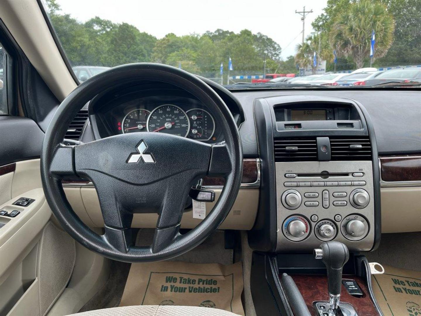 2009 Gold /Tan Mitsubishi Galant ES (4A3AB36F79E) with an 2.4l I-4 MPI Sohc 2.4l engine, Automatic transmission, located at 745 East Steele Rd., West Columbia, SC, 29170, (803) 755-9148, 33.927212, -81.148483 - Special Internet Price! BUY HERE, PAY HERE - $680 DOWN PAYMENT! 2009 Mitsubishi Galant with Cloth interior, Cruise control, Remote keyless entry, Powered door locks, Powered windows, Plus more! - Photo#4