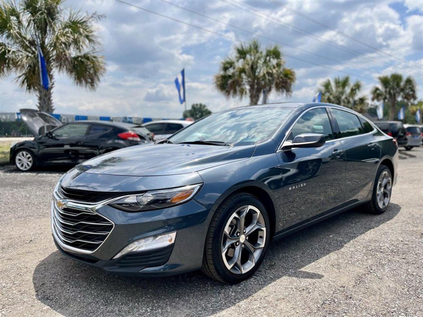 2020 Grey /Black Chevrolet Malibu LT (1G1ZD5ST8LF) with an 1.5l I-4 DI Dohc T/C 1.5l engine, Automatic transmission, located at 745 East Steele Rd., West Columbia, SC, 29170, (803) 755-9148, 33.927212, -81.148483 - Special Internet Price! 2020 Chevrolet Malibu LT with SiriusXM Radio, 8 diagonal LCD touch screen, Push to start, Bluetooth, Backup camera, Navigation, Cruise control, rear 60/40 split-folding, Remote vehicle starter system, Plus More! - Photo#0