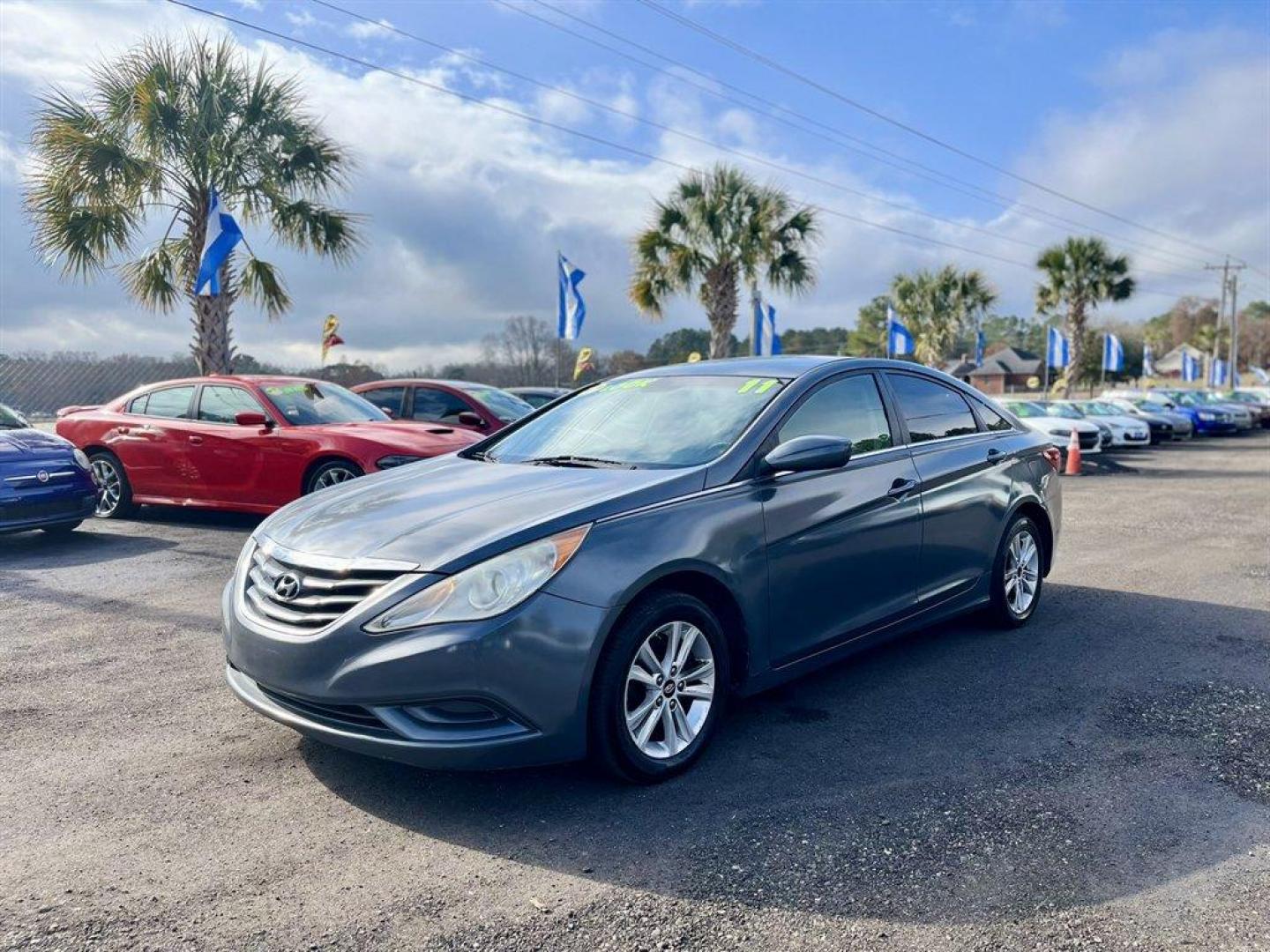 2011 Grey /Grey Hyundai Sonata GLS Auto (5NPEB4ACXBH) with an 2.4l I-4 DI Dohc 2.4l engine, Automatic transmission, located at 745 East Steele Rd., West Columbia, SC, 29170, (803) 755-9148, 33.927212, -81.148483 - Special Internet Price! 2011 Hyundai Sonata with AM/FM radio, Cruise control, Keyless entry, Cloth interior, Powered windows, Powered door locks, Plus more! - Photo#0