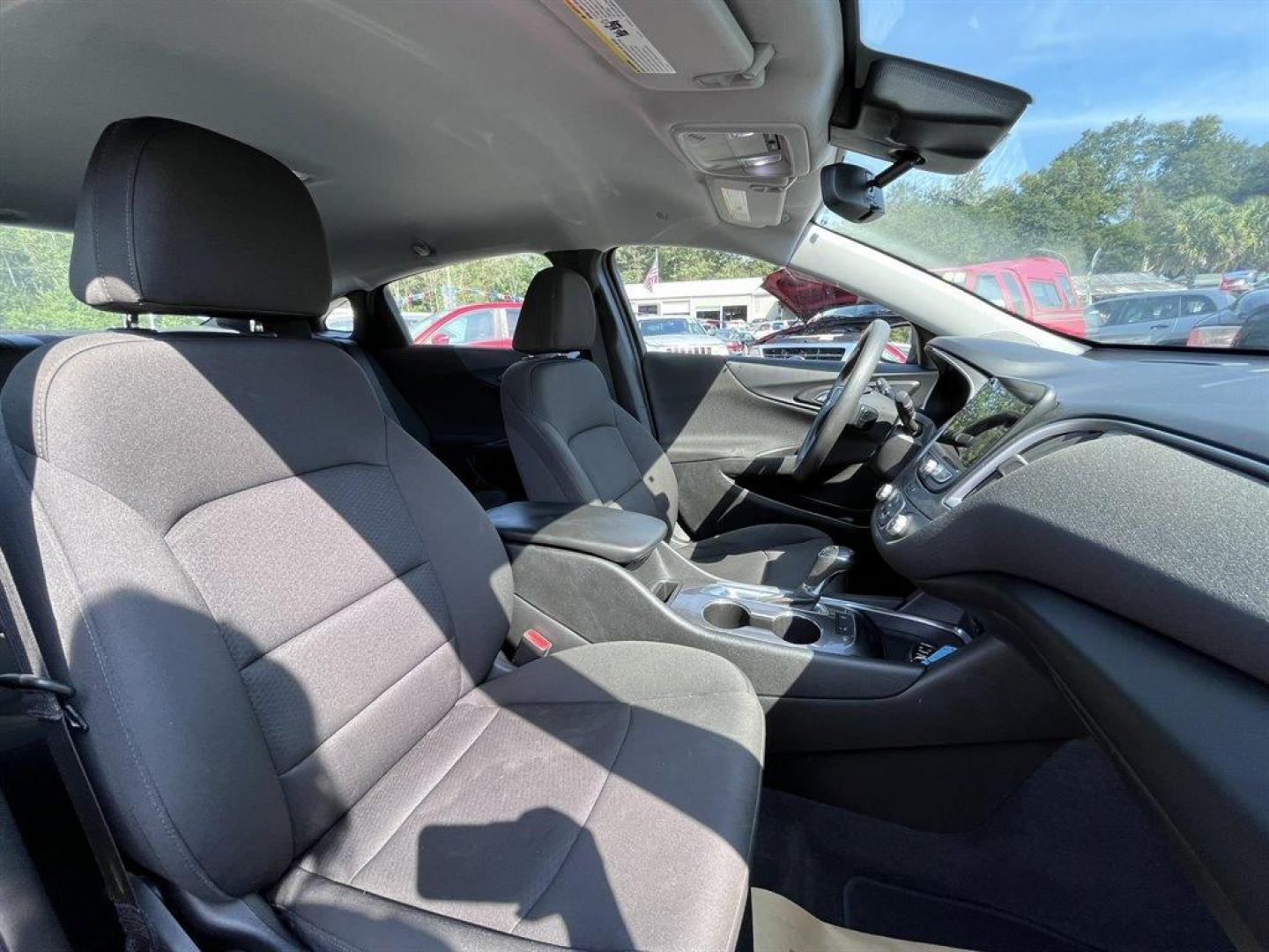 2020 Blue /Black Chevrolet Malibu (1G1ZC5ST9LF) with an 1.5l I-4 DI Dohc T/C 1.5l engine, Automatic transmission, located at 745 East Steele Rd., West Columbia, SC, 29170, (803) 755-9148, 33.927212, -81.148483 - 2020 Chevrolet Malibu LS with Bluetooth, 8 diagonal LCD touch screen, Apple CarPlay and Android Auto capable, Backup camera, Navigation, Air conditioning, Keyless Open, Steering wheel controls, mounted controls for audio, phone and cruise, Cruise control, Powered driver seat, Cloth interior, Plus mo - Photo#26