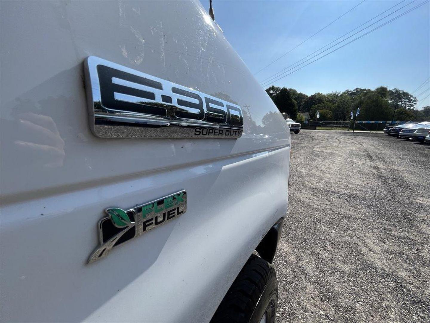 2015 White /Grey Ford Commercial Vans (1FDWE3FL3FD) with an 5.4l V8 SFI Sohc Flex 5.4 engine, Automatic transmission, located at 745 East Steele Rd., West Columbia, SC, 29170, (803) 755-9148, 33.927212, -81.148483 - Special Internet Price! 2015 FORD COMMERCIAL VAN E350 - Photo#19