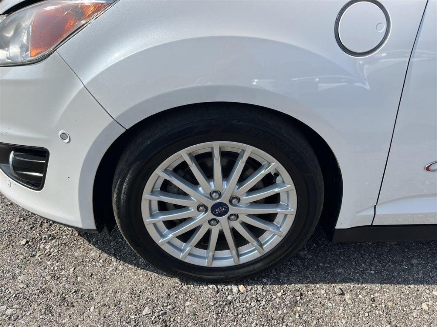 2014 White /Black Ford C-MAX SEL (1FADP5CU8EL) with an 2.0l I-4 Smpi Dohc Phev 2 engine, Automatic transmission, located at 745 East Steele Rd., West Columbia, SC, 29170, (803) 755-9148, 33.927212, -81.148483 - Special Internet Price! 2014 FORD C-MAX SEL with AM/FM/CD/MP3,Radio w/Seek-Scan, Cruise Control w/Steering Wheel Controls, Leather interior, Front powered seats, Panoramic sunroof, Backup camera, Navigation, Bluetooth, Plus more! - Photo#38