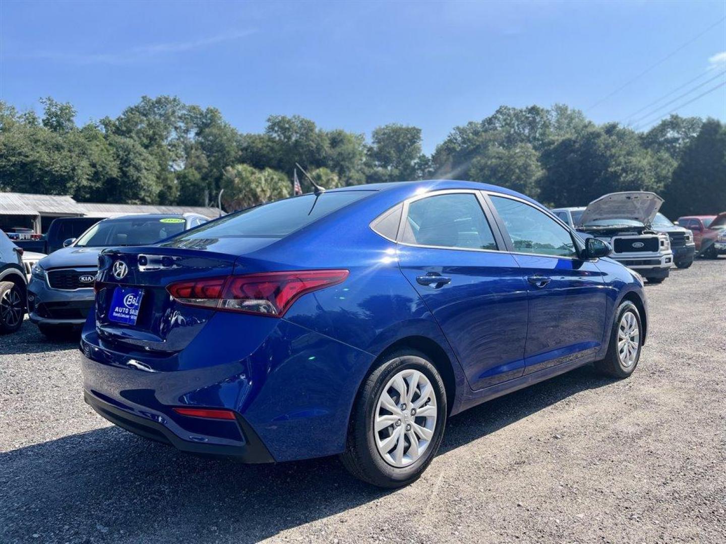 2022 Blue /Black Hyundai Accent (3KPC24A62NE) with an 1.6l I-4 DPI Dohc 1.6l engine, Automatic transmission, located at 745 East Steele Rd., West Columbia, SC, 29170, (803) 755-9148, 33.927212, -81.148483 - Special Internet Price! 2022 Hyundai Accent SE with Radio with Seek-Scan, steering-wheel-mounted audio controls and Bluetooth, Front Bucket Seats, 60-40 Folding Bench Rear Seat, Seats With Cloth Back Material, Manual Air Conditioning, Cruise Control With Steering Wheel Controls, Remote Keyless Entry - Photo#2