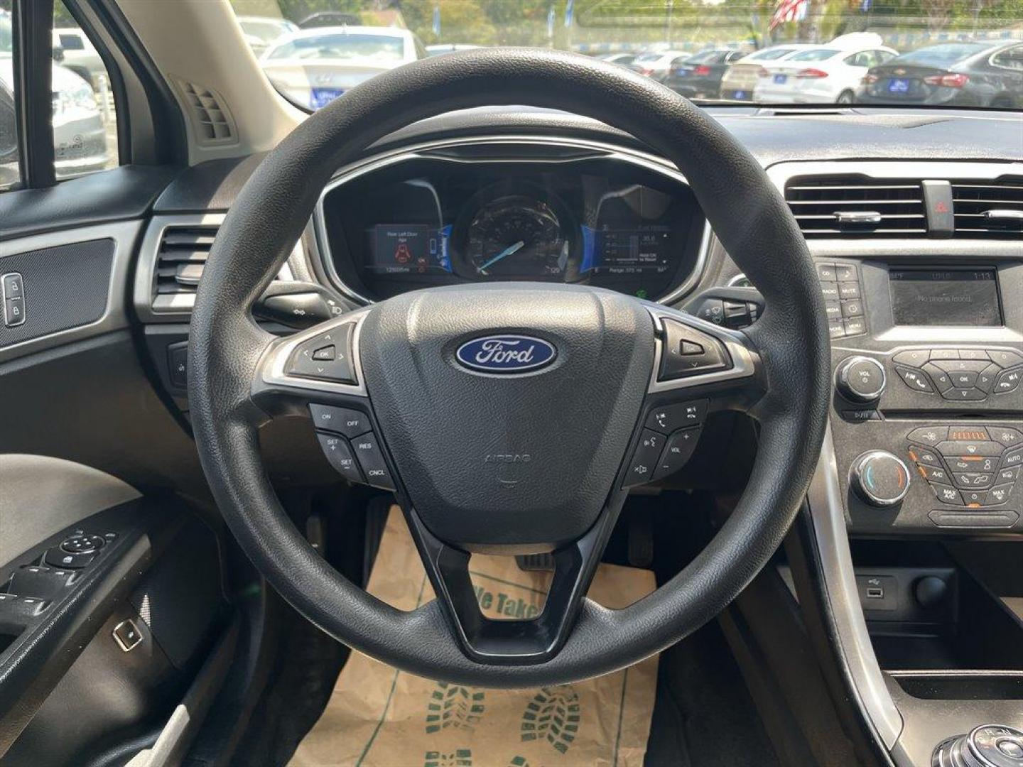 2018 Grey /Grey Ford Fusion (3FA6P0UU5JR) with an 2.0l I-4 Smpi Dohc Hybrid engine, Automatic transmission, located at 745 East Steele Rd., West Columbia, SC, 29170, (803) 755-9148, 33.927212, -81.148483 - Special Internet Price! 2018 FORD FUSION S HYBRID with Radio w/Seek-Scan, Bluetooth, Cruise Control, Backup Camera, 4.2 LCD screen, Remote Keyless Entry, Push to Start, Cloth Interior, 60-40 Folding Bench Rear Seats, Plus More! - Photo#5