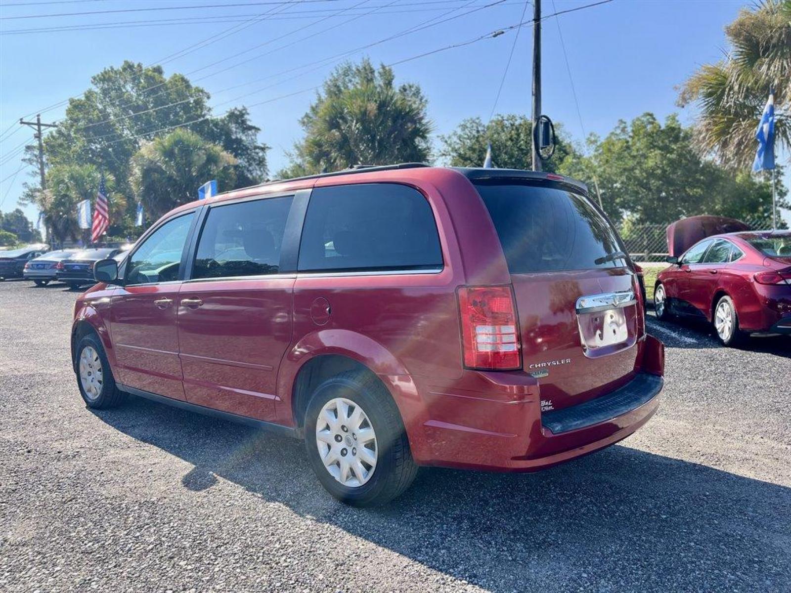 2009 Burgandy /Grey Chrysler Town and Country (2A8HR44E29R) with an 3.3l V6 SFI 3.3l engine, Automatic transmission, located at 745 East Steele Rd., West Columbia, SC, 29170, (803) 755-9148, 33.927212, -81.148483 - Special Internet Price! 2009 Chrysler Town and Country with AM/FM stereo with CD/MP3 player, AUX port, Powered windows, Cloth interior, 2nd row Stow N' Go buckets, 3rd row 60/40 fold-in-floor bench seat, Keyless entry, Plus more! - Photo #1