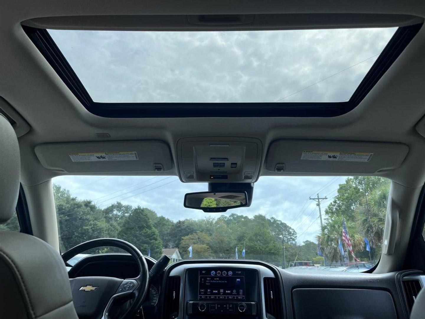 2017 White /Tan Chevrolet Silverado 1500 (3GCUKSEC8HG) with an 5.3l V8 DI VVT Flex 5.3l engine, Automatic transmission, located at 745 East Steele Rd., West Columbia, SC, 29170, (803) 755-9148, 33.927212, -81.148483 - Special Internet Price! 2017 Chevrolet Silverado 1500 LTZ with Bluetooth, SiriusXM Satellite Radio, Backup camera, Navigation, Leather Interior, Heated front seats, Air conditioning, Cruise control, Remote Keyless Entry, Powered windows, Powered door locks, Plus more! - Photo#19