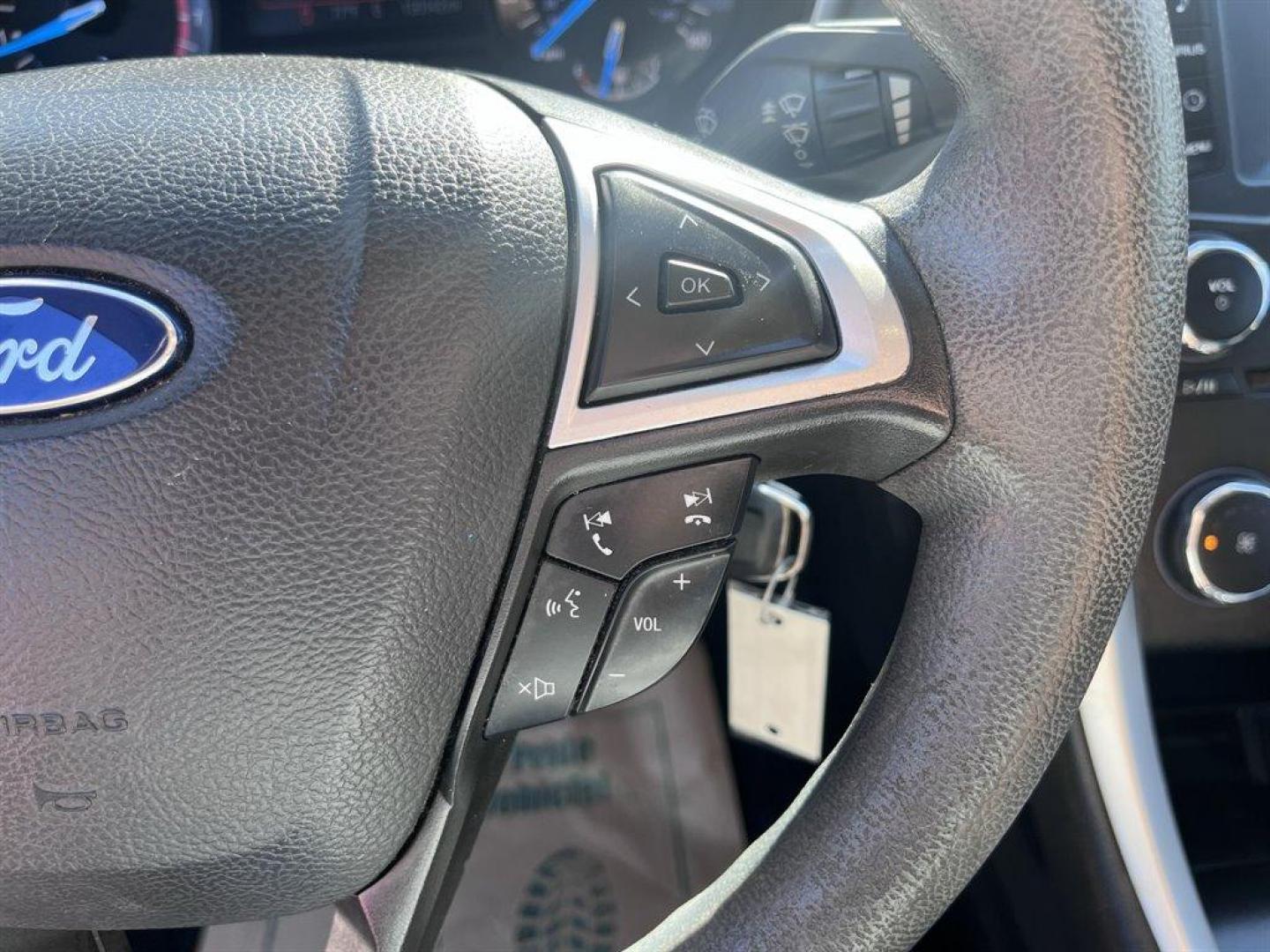 2015 White /Black Ford Fusion (3FA6P0H79FR) with an 2.5l I-4 Smpi Dohc 2.5l engine, Automatic transmission, located at 745 East Steele Rd., West Columbia, SC, 29170, (803) 755-9148, 33.927212, -81.148483 - Special Interent Price! 2015 Ford Fusion with AM/FM Stereo/MP3/Single-CD, Bluetooth, Manual Air Conditioning, Cruise Control, Remote Keyless Entry, Cloth interior, Rear 60-40 Folding Bench, Front powered seats, Plus more! - Photo#7