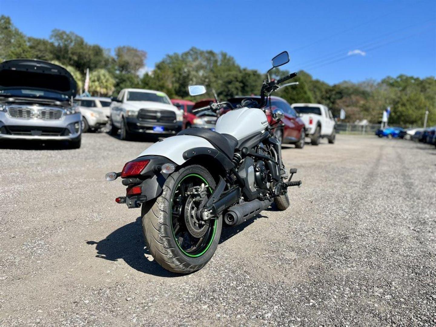 2015 White Kawasaki Vulcan 650 (JKAENEB14FD) , located at 745 East Steele Rd., West Columbia, SC, 29170, (803) 755-9148, 33.927212, -81.148483 - Photo#5