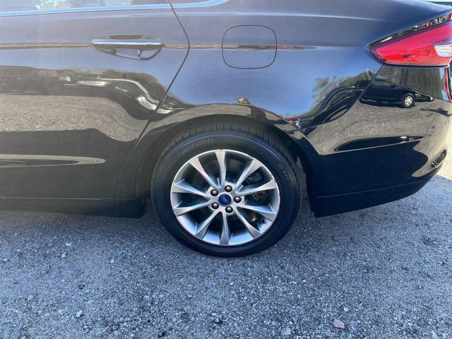 2017 Black /Black Ford Fusion (3FA6P0PU5HR) with an 2.0l I-4 Smpi Dohc Phev 2 engine, Automatic transmission, located at 745 East Steele Rd., West Columbia, SC, 29170, (803) 755-9148, 33.927212, -81.148483 - Special Internet Price! 2017 Ford Fusion SE Luxury Energi with Bluetooth, Backup Camera, Cruise Control, Keyless Entry, Push To Start, Leather Interior, Heated Front Seats, Powered Driver Seat, 60/40 Split Rear Bench Seat, Powered Windows, Powered Door Locks, Plus More! - Photo#32