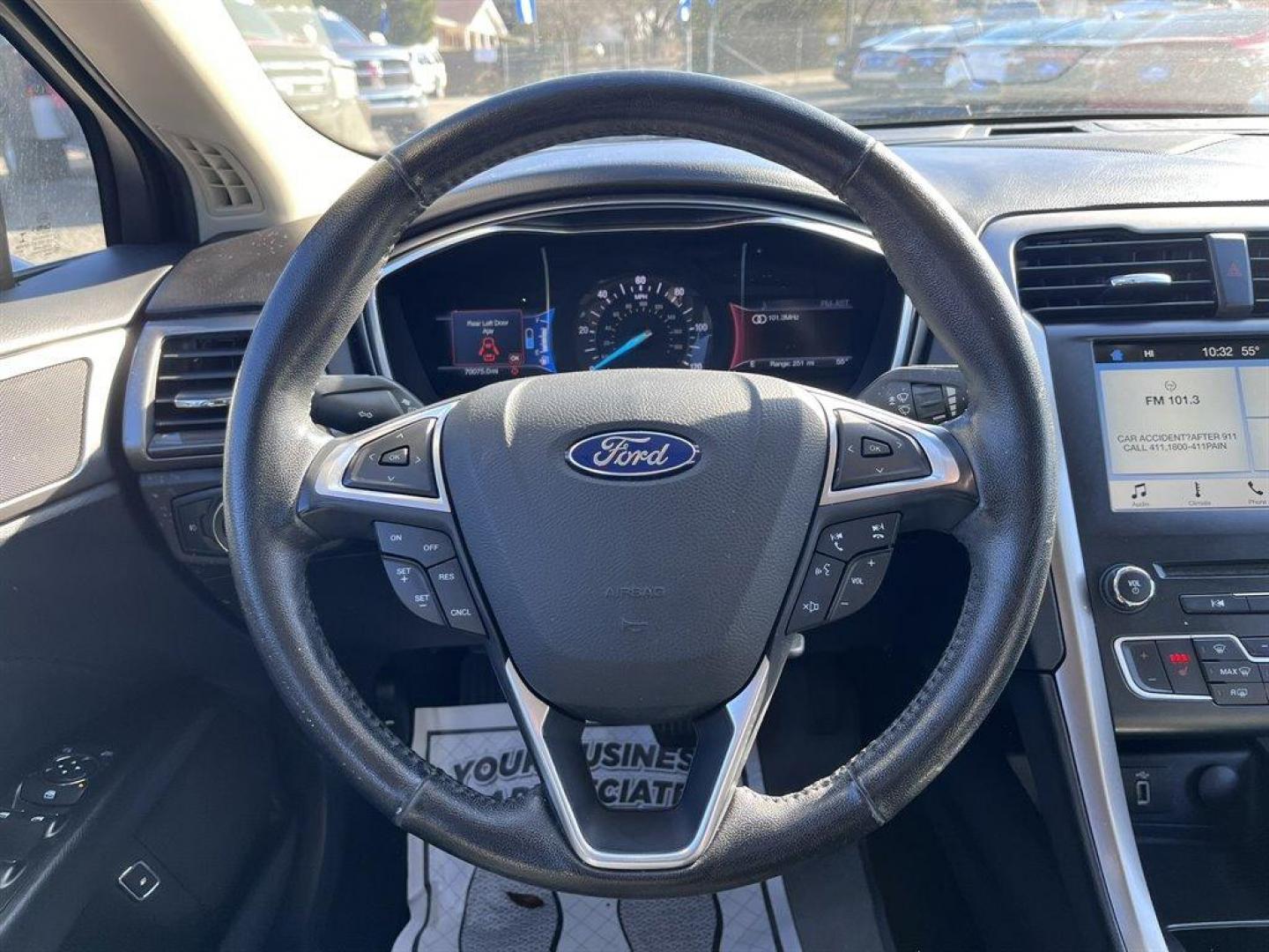 2017 Black /Black Ford Fusion (3FA6P0PU5HR) with an 2.0l I-4 Smpi Dohc Phev 2 engine, Automatic transmission, located at 745 East Steele Rd., West Columbia, SC, 29170, (803) 755-9148, 33.927212, -81.148483 - Special Internet Price! 2017 Ford Fusion SE Luxury Energi with Bluetooth, Backup Camera, Cruise Control, Keyless Entry, Push To Start, Leather Interior, Heated Front Seats, Powered Driver Seat, 60/40 Split Rear Bench Seat, Powered Windows, Powered Door Locks, Plus More! - Photo#5