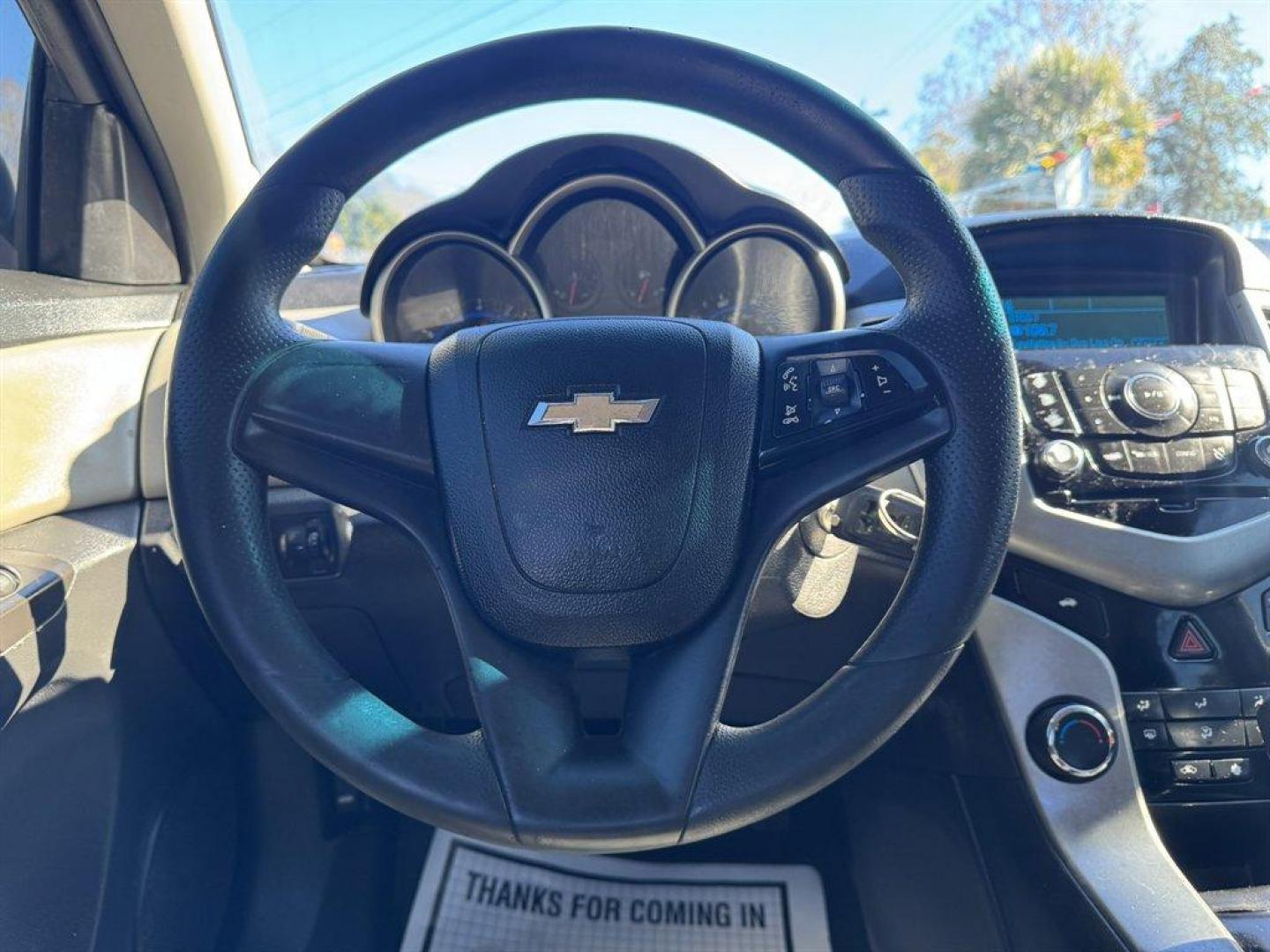 2016 Black /Black Chevrolet Cruze Limited (1G1PC5SH1G7) with an 1.8l I-4 MFI Dohc Flex 1. engine, Automatic transmission, located at 745 East Steele Rd., West Columbia, SC, 29170, (803) 755-9148, 33.927212, -81.148483- Photo#6