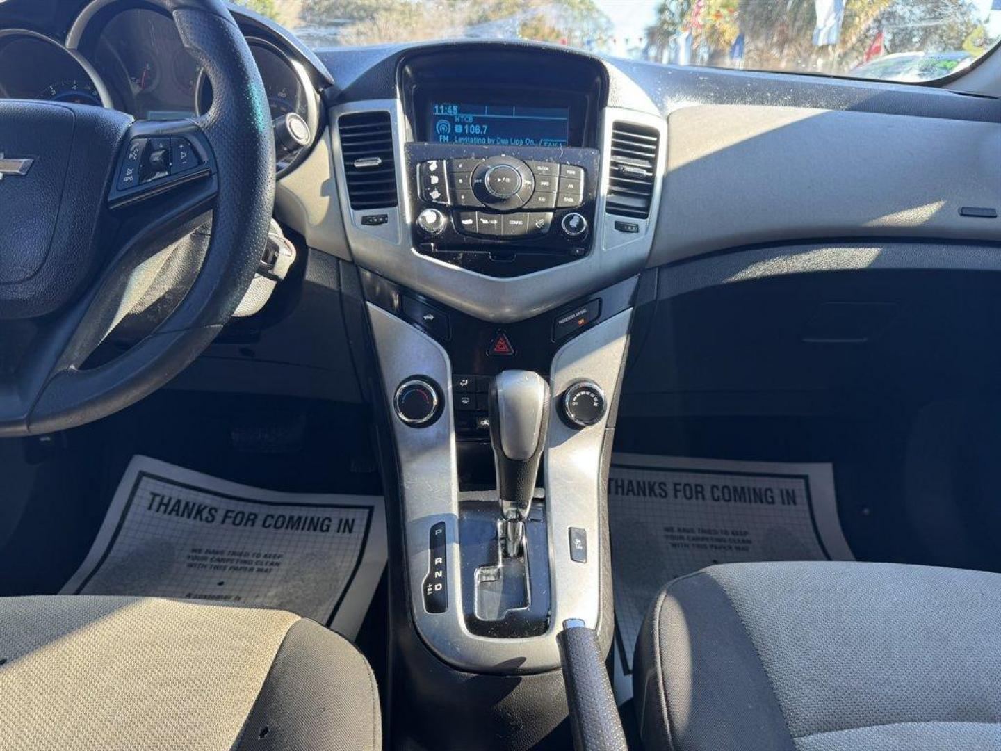 2016 Black /Black Chevrolet Cruze Limited (1G1PC5SH1G7) with an 1.8l I-4 MFI Dohc Flex 1. engine, Automatic transmission, located at 745 East Steele Rd., West Columbia, SC, 29170, (803) 755-9148, 33.927212, -81.148483- Photo#8