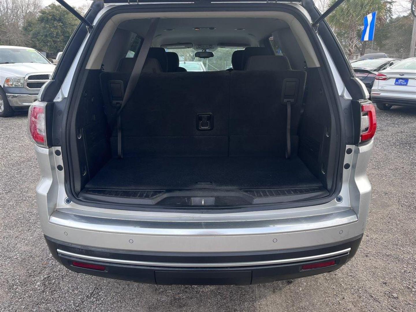 2015 Silver /Grey GMC Acadia (1GKKVNED2FJ) with an 3.6l V6 DI Dohc 3.6l engine, Automatic transmission, located at 745 East Steele Rd., West Columbia, SC, 29170, (803) 755-9148, 33.927212, -81.148483 - Special Internet Price! 2015 GMC Acadia with Bluetooth, SiriusXM Satellite Radio Trial, 6.5 diagonal touch-screen display, Backup camera, Cruise control, Air conditioning, Remote Keyless Entry, Reclining front buckets, 3rd row seating, Powered windows, Powered door locks, Plus more! - Photo#27