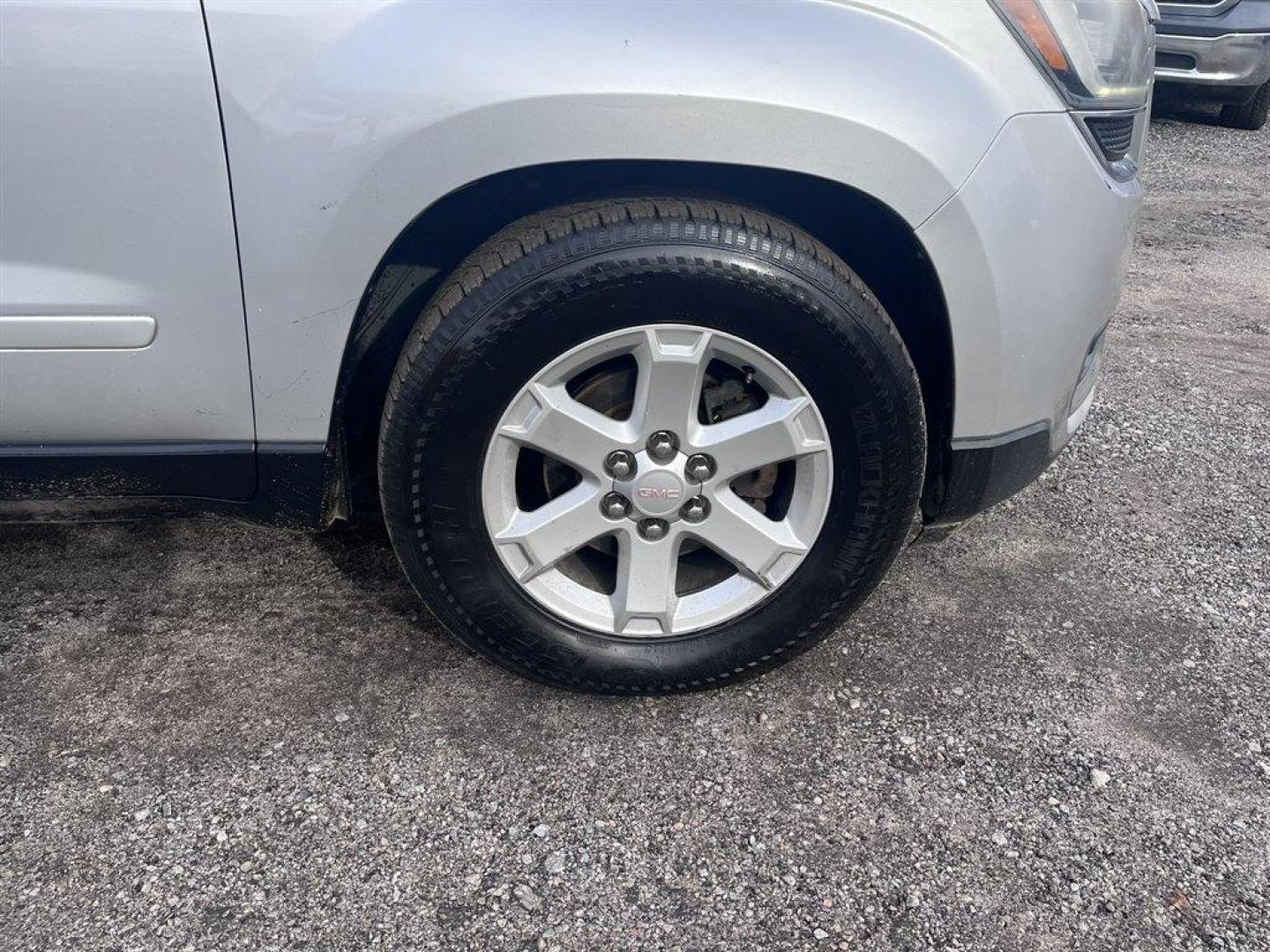 2015 Silver /Grey GMC Acadia (1GKKVNED2FJ) with an 3.6l V6 DI Dohc 3.6l engine, Automatic transmission, located at 745 East Steele Rd., West Columbia, SC, 29170, (803) 755-9148, 33.927212, -81.148483 - Special Internet Price! 2015 GMC Acadia with Bluetooth, SiriusXM Satellite Radio Trial, 6.5 diagonal touch-screen display, Backup camera, Cruise control, Air conditioning, Remote Keyless Entry, Reclining front buckets, 3rd row seating, Powered windows, Powered door locks, Plus more! - Photo#29