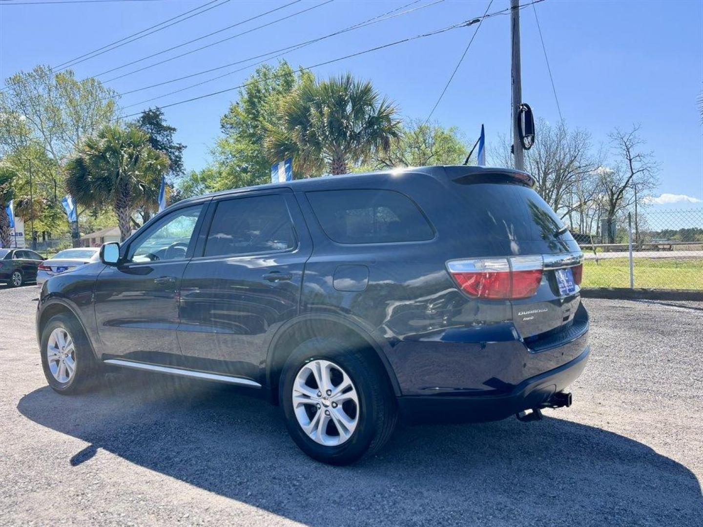 2013 Blue /Grey Dodge Durango (1C4RDJAG0DC) with an 3.6l V6 MPI Dohc 3.6l engine, Automatic transmission, located at 745 East Steele Rd., West Columbia, SC, 29170, (803) 755-9148, 33.927212, -81.148483 - Special Internet Price! 2013 Dodge Durango SXT with AM/FM stereo, Backup camera, Remote keyless entry, 3-zone auto temp control, Cloth interior, 3rd row bench seat, Powered windows, Powered door locks, Plus more! - Photo#1