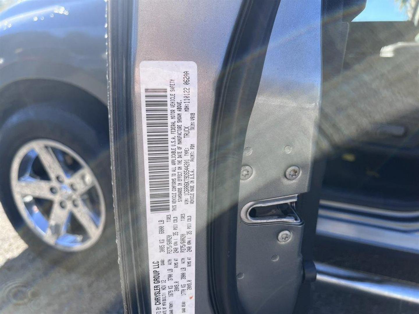 2013 Grey /Grey Ram 1500 (1C6RR6KT9DS) with an 5.7l V8 Smpi Hemi 5.7l engine, Automatic transmission, located at 745 East Steele Rd., West Columbia, SC, 29170, (803) 755-9148, 33.927212, -81.148483 - Special Internet Price! 2013 Ram 1500 with AM/FM stereo, Cruise control, Cloth interior, Rear under seat storage compartment, Air conditioning, Plus more! - Photo#31