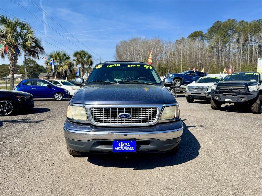 1999 Blue /Grey Ford Expedition (1FMRU1769XL) with an 4.6l V8 EFI Sohc 4.6l engine, Auto transmission, located at 745 East Steele Rd., West Columbia, SC, 29170, (803) 755-9148, 33.927212, -81.148483 - Photo#1