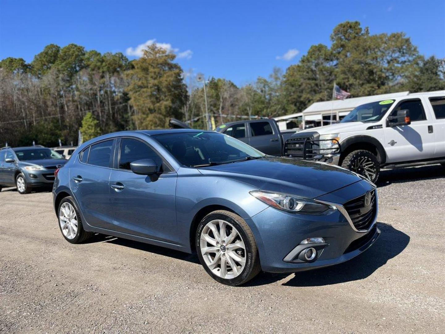 2014 Blue /Black Mazda Mazda3 (JM1BM1M31E1) with an 2.5l I-4 DI Dohc 2.5l engine, Automatic transmission, located at 745 East Steele Rd., West Columbia, SC, 29170, (803) 755-9148, 33.927212, -81.148483 - Special Internet Price! 2014 Mazda Mazda3 with Bluetooth, Backup camera, Navigation, Headsup display, Leather interior, Cruise control, Dual Zone Front Automatic Air Conditioning, Remote Keyless Entry, Powered windows, Powered door locks, Plus more! - Photo#3