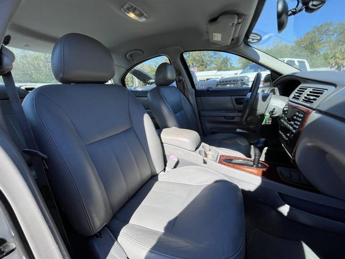 2003 Silver /Grey Mercury Sable (1MEFM55SX3G) with an 3.0l V6 EFI 4v 3.0l engine, Automatic transmission, located at 745 East Steele Rd., West Columbia, SC, 29170, (803) 755-9148, 33.927212, -81.148483 - Special Internet Price! 2003 Mercury Sable with AM/FM stereo radio, Cruise control, Leather interior, Powered windows, Remote keyless entry, Powered door locks, Plus more! - Photo#22