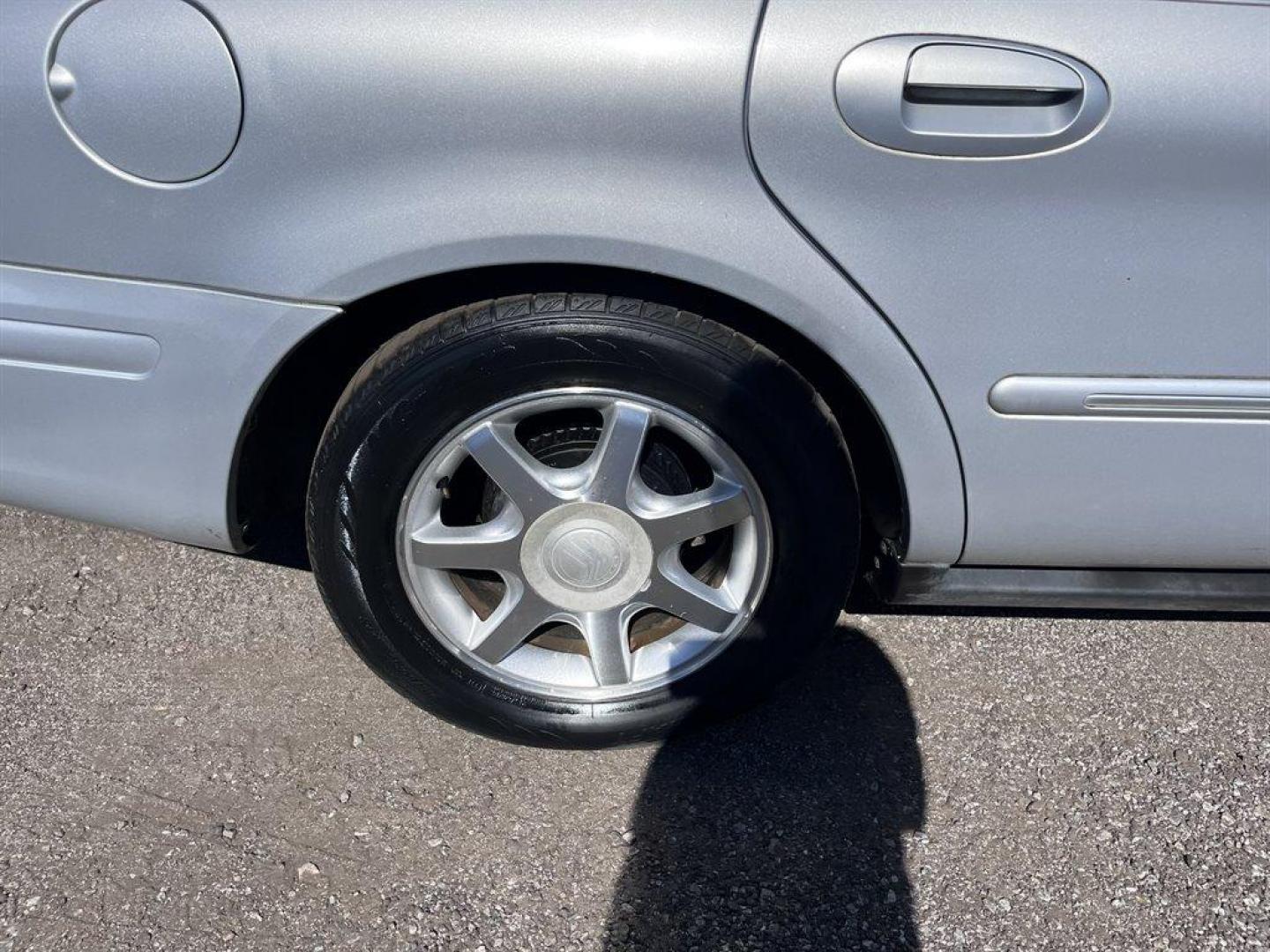 2003 Silver /Grey Mercury Sable (1MEFM55SX3G) with an 3.0l V6 EFI 4v 3.0l engine, Automatic transmission, located at 745 East Steele Rd., West Columbia, SC, 29170, (803) 755-9148, 33.927212, -81.148483 - Special Internet Price! 2003 Mercury Sable with AM/FM stereo radio, Cruise control, Leather interior, Powered windows, Remote keyless entry, Powered door locks, Plus more! - Photo#26