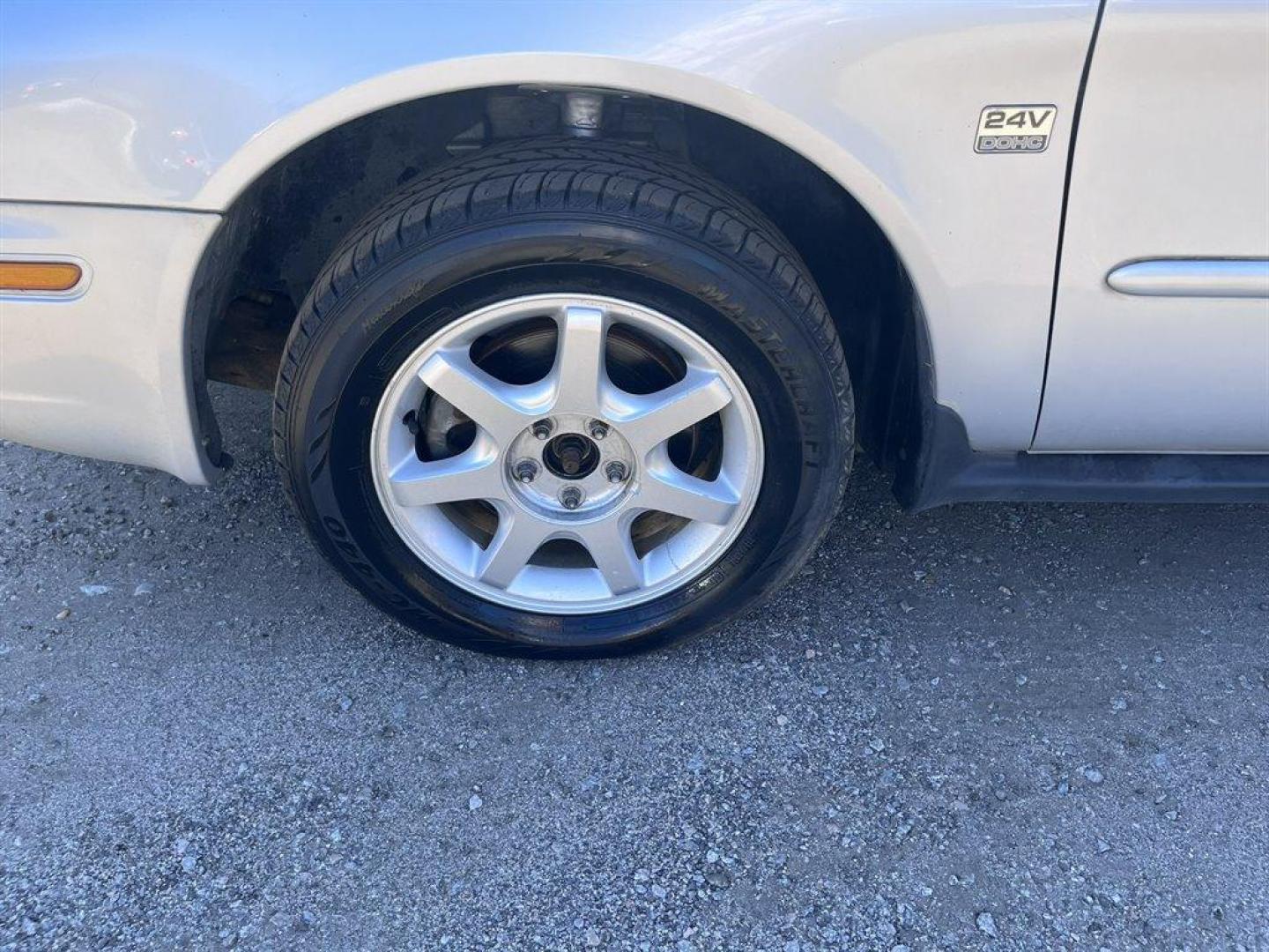 2003 Silver /Grey Mercury Sable (1MEFM55SX3G) with an 3.0l V6 EFI 4v 3.0l engine, Automatic transmission, located at 745 East Steele Rd., West Columbia, SC, 29170, (803) 755-9148, 33.927212, -81.148483 - Special Internet Price! 2003 Mercury Sable with AM/FM stereo radio, Cruise control, Leather interior, Powered windows, Remote keyless entry, Powered door locks, Plus more! - Photo#28