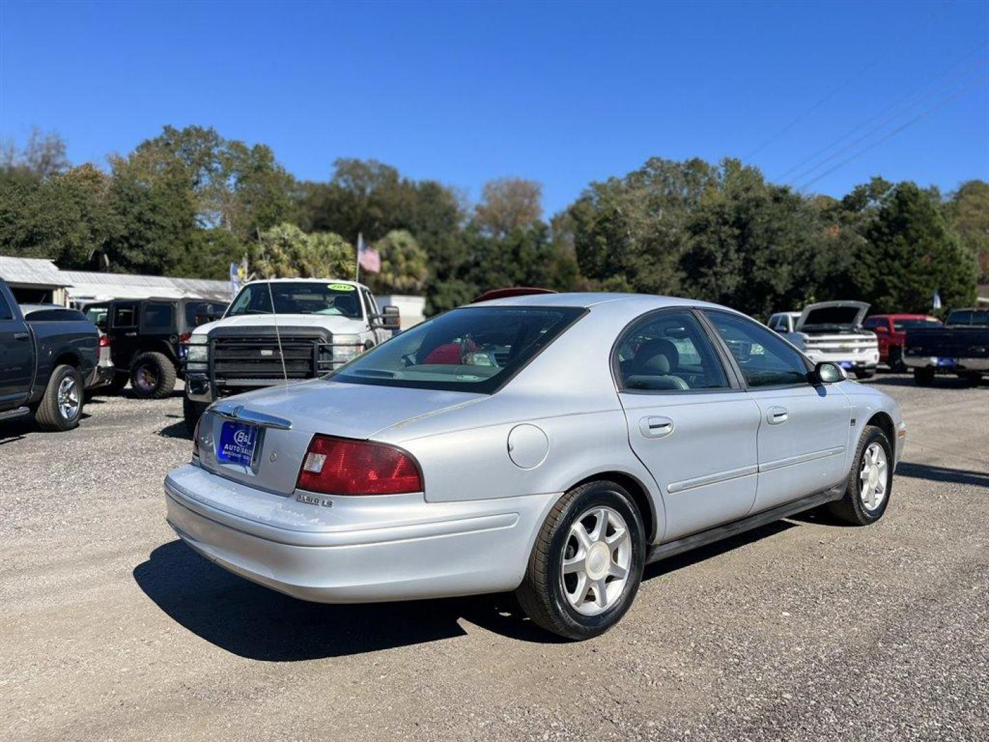 2003 Silver /Grey Mercury Sable (1MEFM55SX3G) with an 3.0l V6 EFI 4v 3.0l engine, Automatic transmission, located at 745 East Steele Rd., West Columbia, SC, 29170, (803) 755-9148, 33.927212, -81.148483 - Special Internet Price! 2003 Mercury Sable with AM/FM stereo radio, Cruise control, Leather interior, Powered windows, Remote keyless entry, Powered door locks, Plus more! - Photo#2