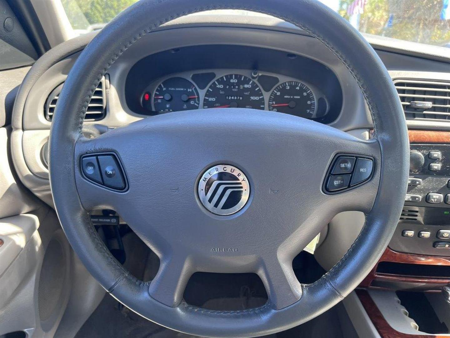 2003 Silver /Grey Mercury Sable (1MEFM55SX3G) with an 3.0l V6 EFI 4v 3.0l engine, Automatic transmission, located at 745 East Steele Rd., West Columbia, SC, 29170, (803) 755-9148, 33.927212, -81.148483 - Special Internet Price! 2003 Mercury Sable with AM/FM stereo radio, Cruise control, Leather interior, Powered windows, Remote keyless entry, Powered door locks, Plus more! - Photo#5