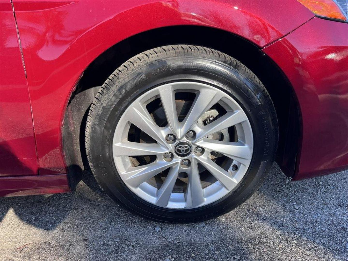 2021 Burgundy /Black Toyota Camry (4T1C11AK0MU) with an 2.5l I-4 DI Dohc 2.5l engine, Automatic transmission, located at 745 East Steele Rd., West Columbia, SC, 29170, (803) 755-9148, 33.927212, -81.148483 - Special Internet Price! 2021 Toyota Camry LE with Bluetooth, 7 touch-screen, SiriusXM 3-month All Access trial, Cruise control, Backup camera, Remote Keyless Entry, Manual Air Conditioning, Cloth interior, Powered driver seat, Rear 60-40 Folding Bench, Powered windows, Powered door locks, Plus more - Photo#28