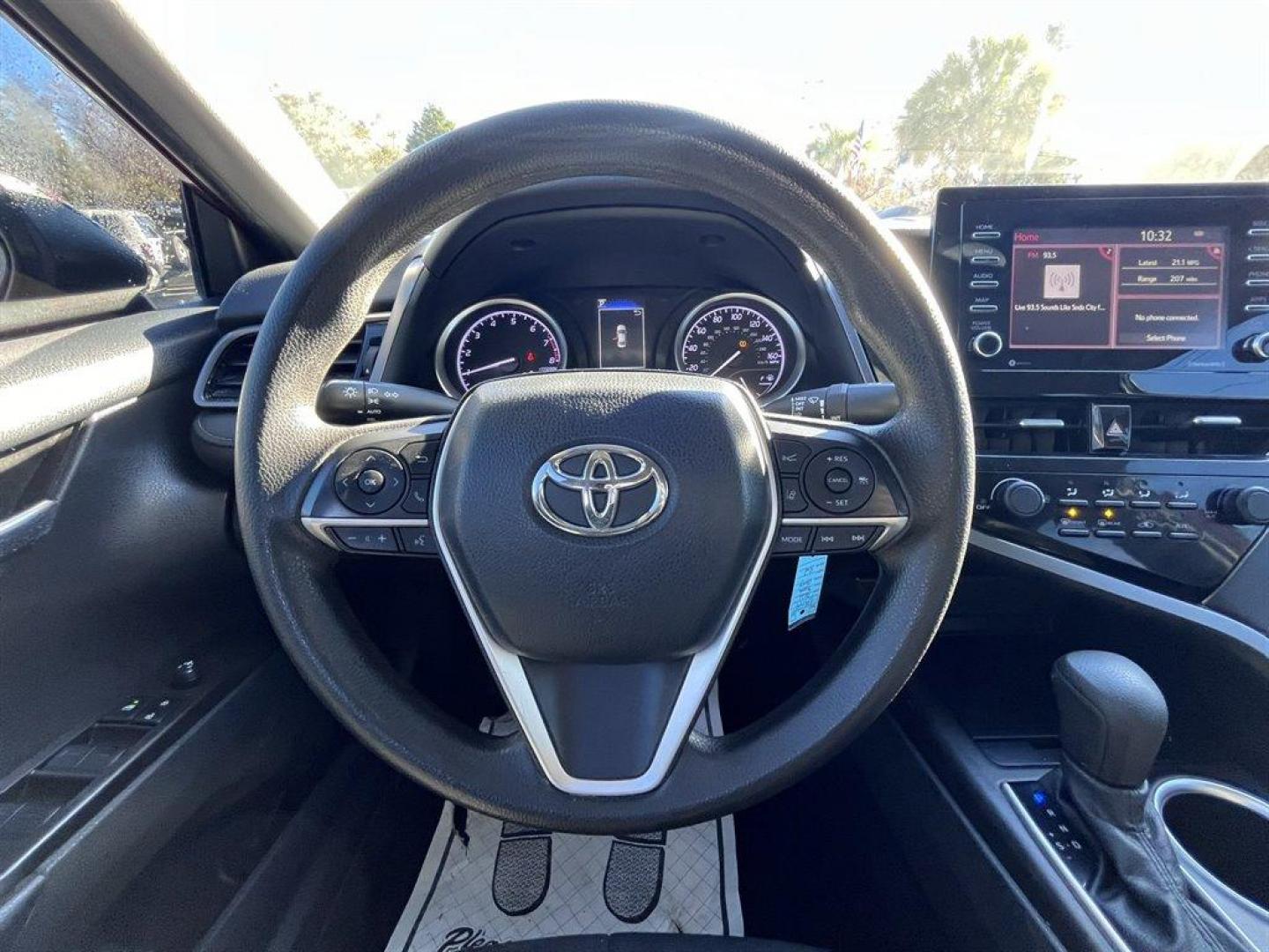 2021 Burgundy /Black Toyota Camry (4T1C11AK0MU) with an 2.5l I-4 DI Dohc 2.5l engine, Automatic transmission, located at 745 East Steele Rd., West Columbia, SC, 29170, (803) 755-9148, 33.927212, -81.148483 - Special Internet Price! 2021 Toyota Camry LE with Bluetooth, 7 touch-screen, SiriusXM 3-month All Access trial, Cruise control, Backup camera, Remote Keyless Entry, Manual Air Conditioning, Cloth interior, Powered driver seat, Rear 60-40 Folding Bench, Powered windows, Powered door locks, Plus more - Photo#6