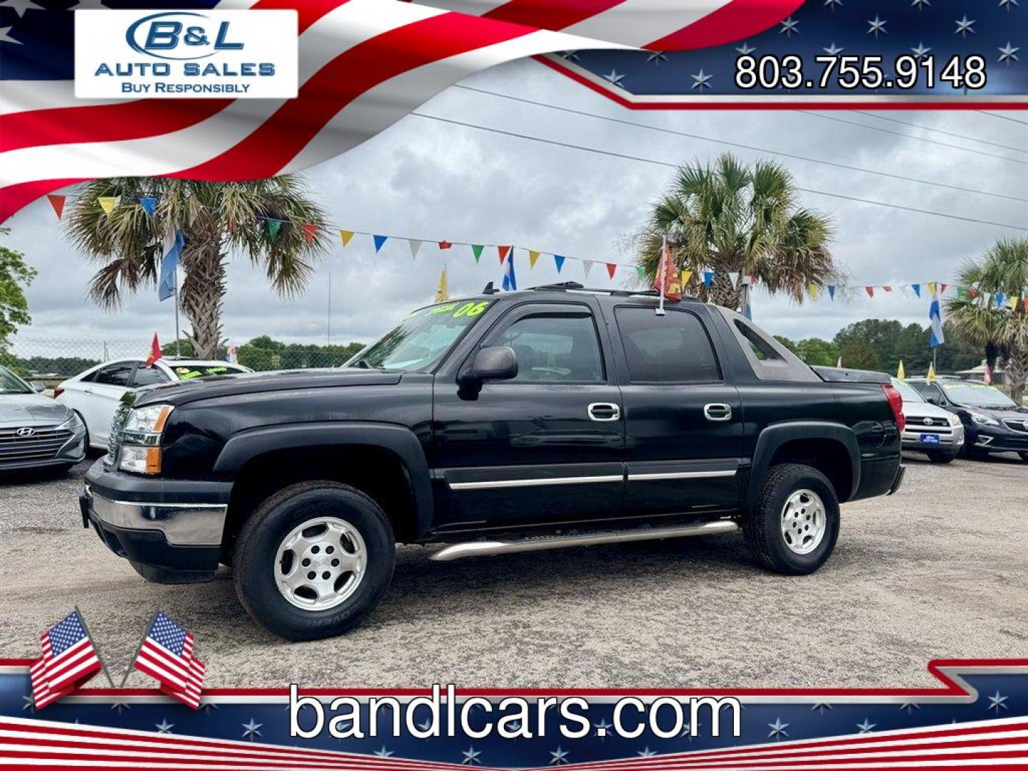 2006 Black /Grey Chevrolet Avalanche (3GNEC12ZX6G) with an 5.3l V8 SFI Flex 5.3l engine, Automatic transmission, located at 745 East Steele Rd., West Columbia, SC, 29170, (803) 755-9148, 33.927212, -81.148483 - Photo#0
