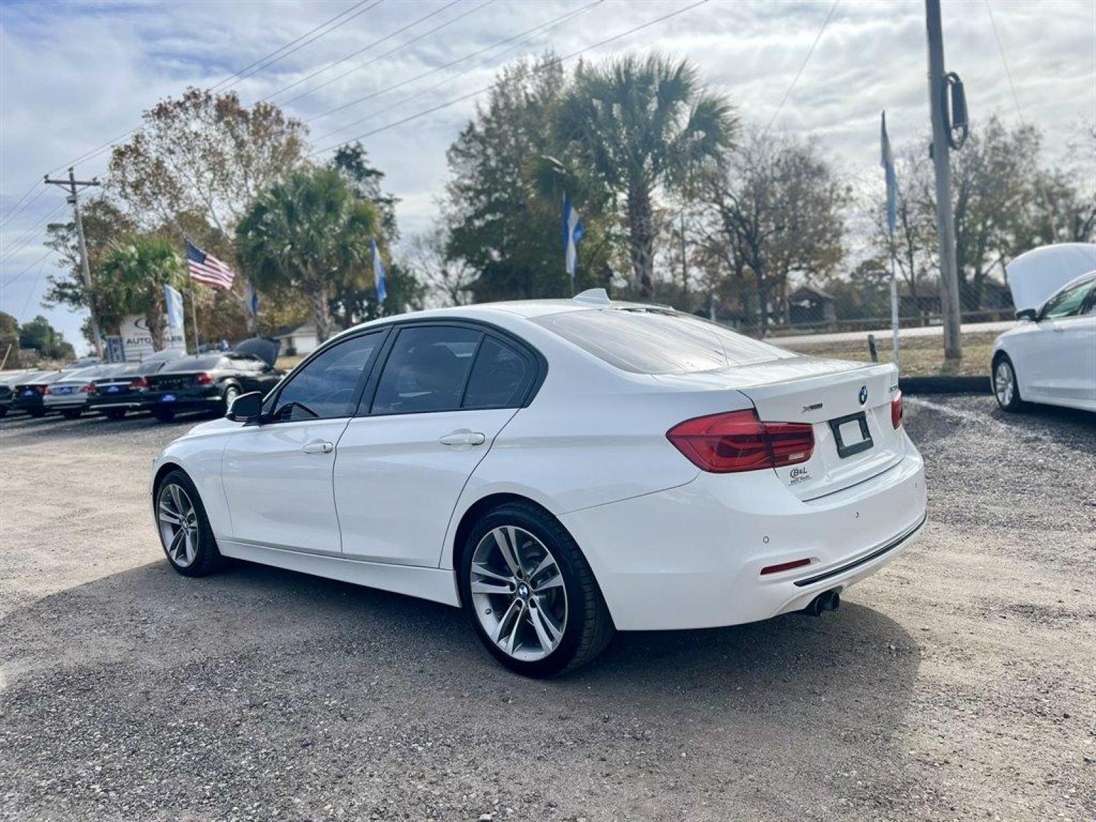 2016 White /Tan BMW 3-Series (WBA8E3G5XGN) with an 2.0l I-4 DI Dohc T/C 2.0l engine, Automatic transmission, located at 745 East Steele Rd., West Columbia, SC, 29170, (803) 755-9148, 33.927212, -81.148483 - Special Internet Price! 2016 BMW 3-Series with Bluetooth, Hi-Fi Sound System, Backup Camera, Navigation, Cruise Control, Sunroof, Remote Keyless Entry, Proximity Key For Push Button Start, Leather Interior, Powered Driver Seat, Heated Seats, Rear 40-20-40 Folding Bench, Plus More! - Photo #1