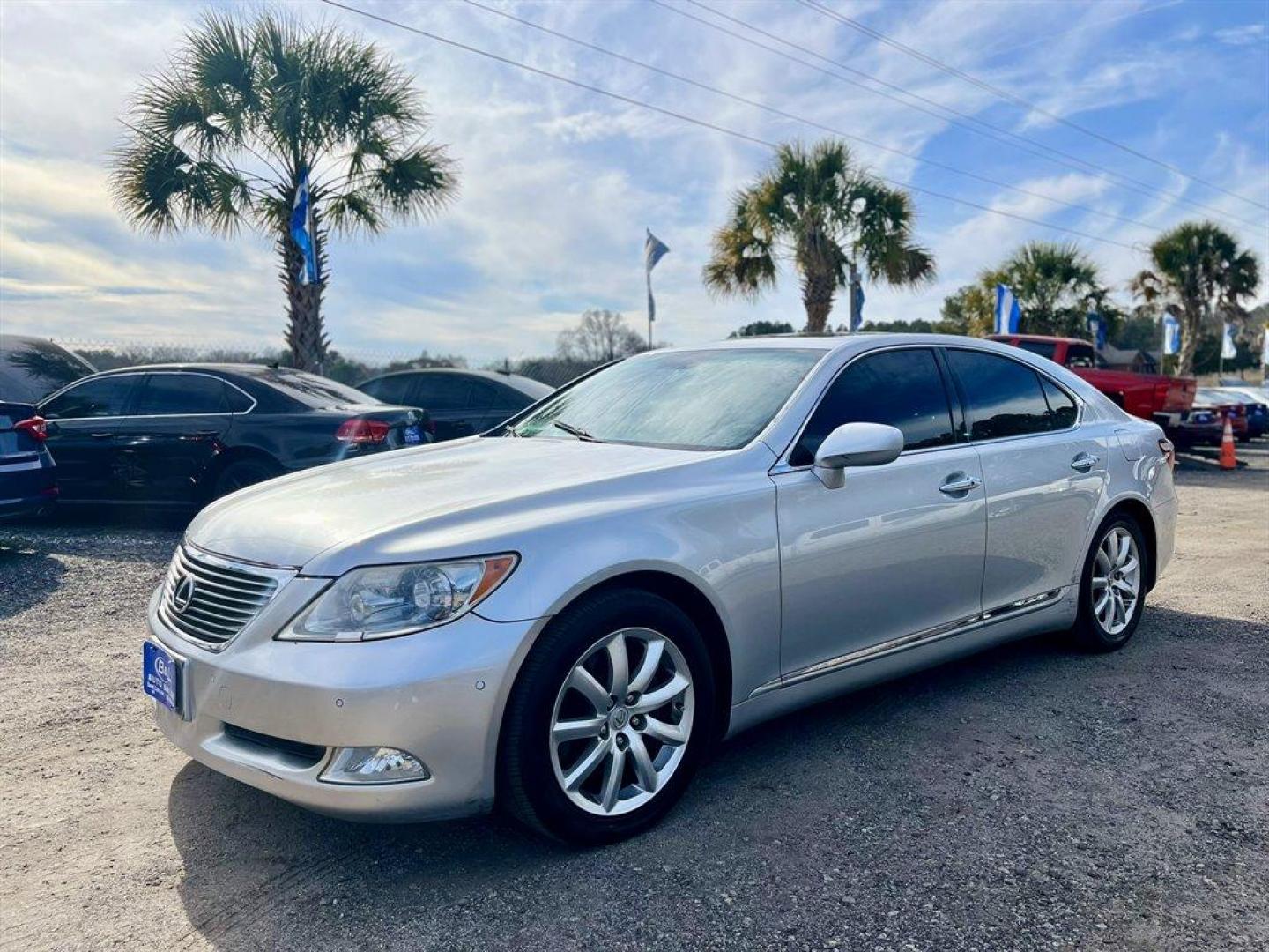 2008 Silver /Black Lexus LS 460 (JTHBL46FX85) with an 4.6l V8 EFI Dohc 4.6l engine, Automatic transmission, located at 745 East Steele Rd., West Columbia, SC, 29170, (803) 755-9148, 33.927212, -81.148483 - Special Internet Price! 2008 Lexus LS 460 with Bluetooth, Backup Camera, Navigation, Cruise control, Sunroof, Leather interior, Powered and heated front seats, Air conditioning, Keyless entry, Push to start, Plus more! - Photo#0