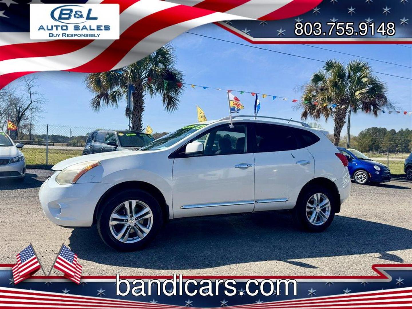 2013 White /Black Nissan Rogue (JN8AS5MT1DW) with an 2.5l I-4 MPI Dohc 2.5l engine, Automatic transmission, located at 745 East Steele Rd., West Columbia, SC, 29170, (803) 755-9148, 33.927212, -81.148483 - Photo#0