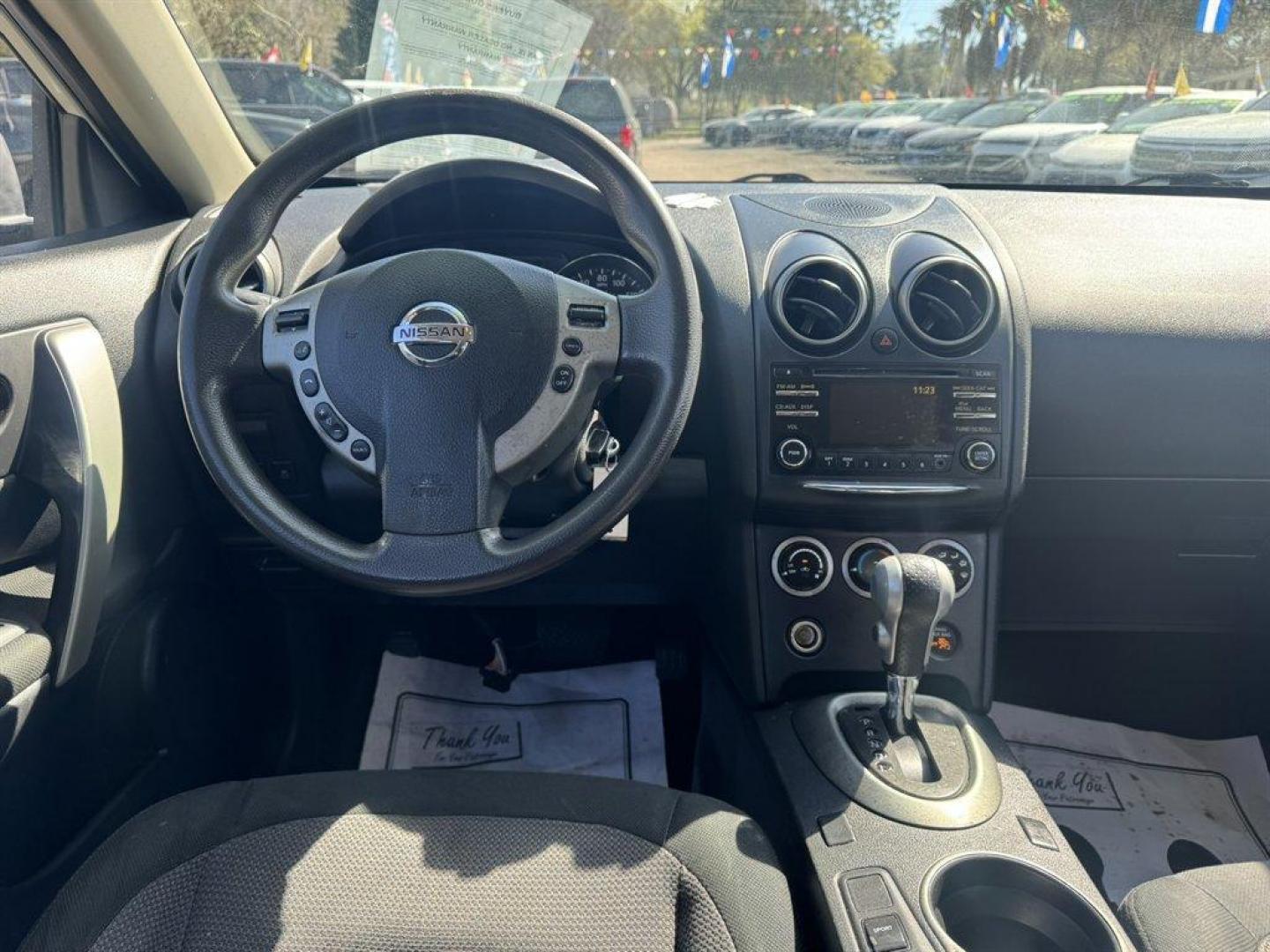 2013 White /Black Nissan Rogue (JN8AS5MT1DW) with an 2.5l I-4 MPI Dohc 2.5l engine, Automatic transmission, located at 745 East Steele Rd., West Columbia, SC, 29170, (803) 755-9148, 33.927212, -81.148483 - Photo#5