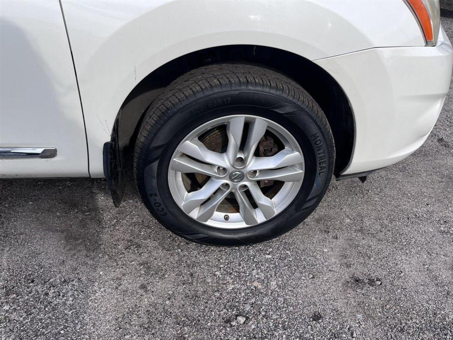 2013 White /Black Nissan Rogue (JN8AS5MT1DW) with an 2.5l I-4 MPI Dohc 2.5l engine, Automatic transmission, located at 745 East Steele Rd., West Columbia, SC, 29170, (803) 755-9148, 33.927212, -81.148483 - Special Internet Price! 2013 Nissan Rogue with AM/FM stereo, AUX port, Backup camera, Cruise control, Front bucket seats, Powered driver seat, Cloth interior, 60/40 split fold-down rear bench seat, Front air conditioning, Remote keyless entry, Plus more! - Photo#30