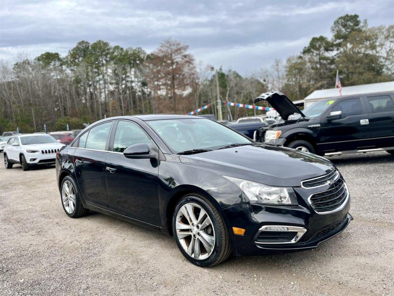 2016 Black /Black Chevrolet Cruze Limited (1G1PG5SB2G7) with an 1.4l I-4 MFI Dohc T/C 1.4 engine, Automatic transmission, located at 745 East Steele Rd., West Columbia, SC, 29170, (803) 755-9148, 33.927212, -81.148483 - 2016 CHEVROLET CRUZE LIMITED - Photo #3