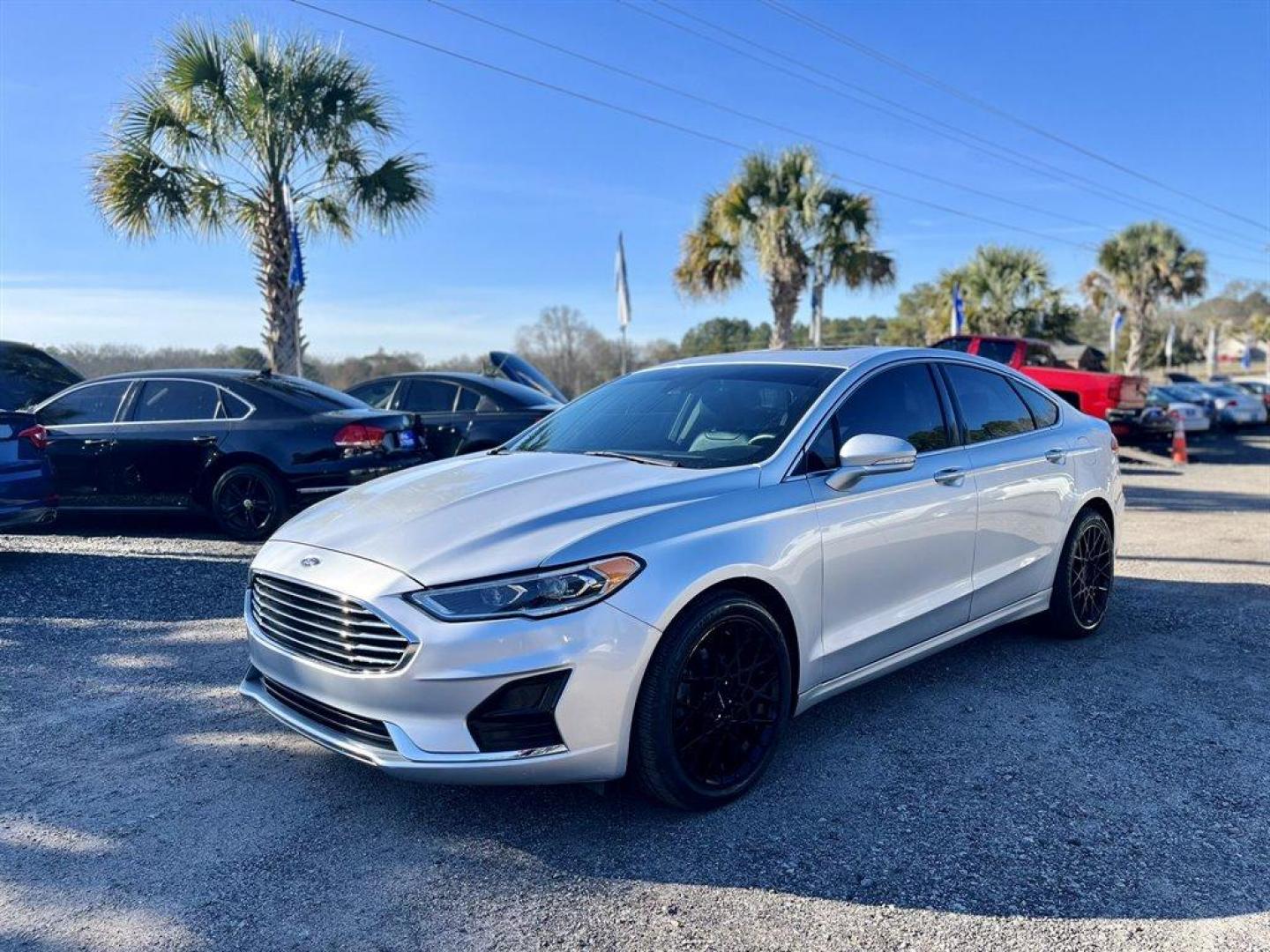 2019 Silver /Black Ford Fusion (3FA6P0CD6KR) with an 1.5l I-4 DI Dohc Ecoboost engine, Automatic transmission, located at 745 East Steele Rd., West Columbia, SC, 29170, (803) 755-9148, 33.927212, -81.148483 - Special Internet Price! 2019 Ford Fusion with Bluetooth, Navigation, Backup Camera, Cruise Control, Sunroof, Remote Keyless Entry, Push To Start, Leather Interior, Heated Front Seats, Powered Front Seats, Rear 60-40 Folding Bench Seat, Powered Door Locks, Powered Windows, Plus More! - Photo#0