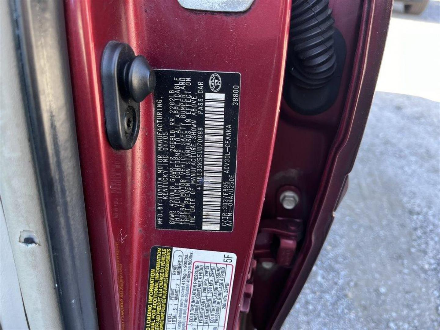 2005 Maroon /Grey Toyota Camry (4T1BE32K55U) with an 2.4l I-4 SFI Dohc 2.4l engine, Automatic transmission, located at 745 East Steele Rd., West Columbia, SC, 29170, (803) 755-9148, 33.927212, -81.148483 - Special Internet Price! 2005 Toyota Camry with AM/FM stereo, CD player, Cruise control, Remote keyless entry, Sunroof, Cloth seat trim, Powered driver seat, Rear 60/40 split fold-down seat, Powered windows, Powered door locks, Plus more! - Photo#27