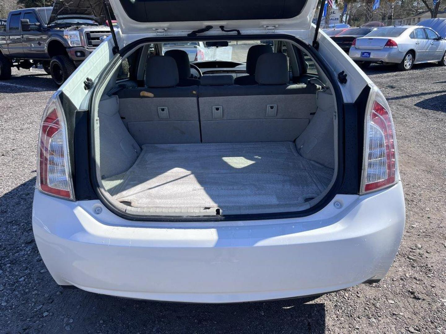 2013 White /Grey Toyota Prius (JTDKN3DU2D0) with an 1.8l I-4 EFI Dohc Hybrid engine, Automatic transmission, located at 745 East Steele Rd., West Columbia, SC, 29170, (803) 755-9148, 33.927212, -81.148483 - Special Internet Price! 2013 Toyota Prius with AM/FM radio, Cruise control, Keyless door entry, Push to start, Bucket front seats, Cloth interior, Powered windows, Powered door locks, Plus more! - Photo#22